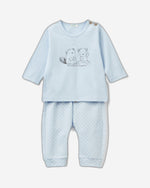 Warm t-shirt and trousers outfit