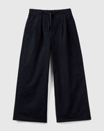 Wide fit trousers in stretch cotton