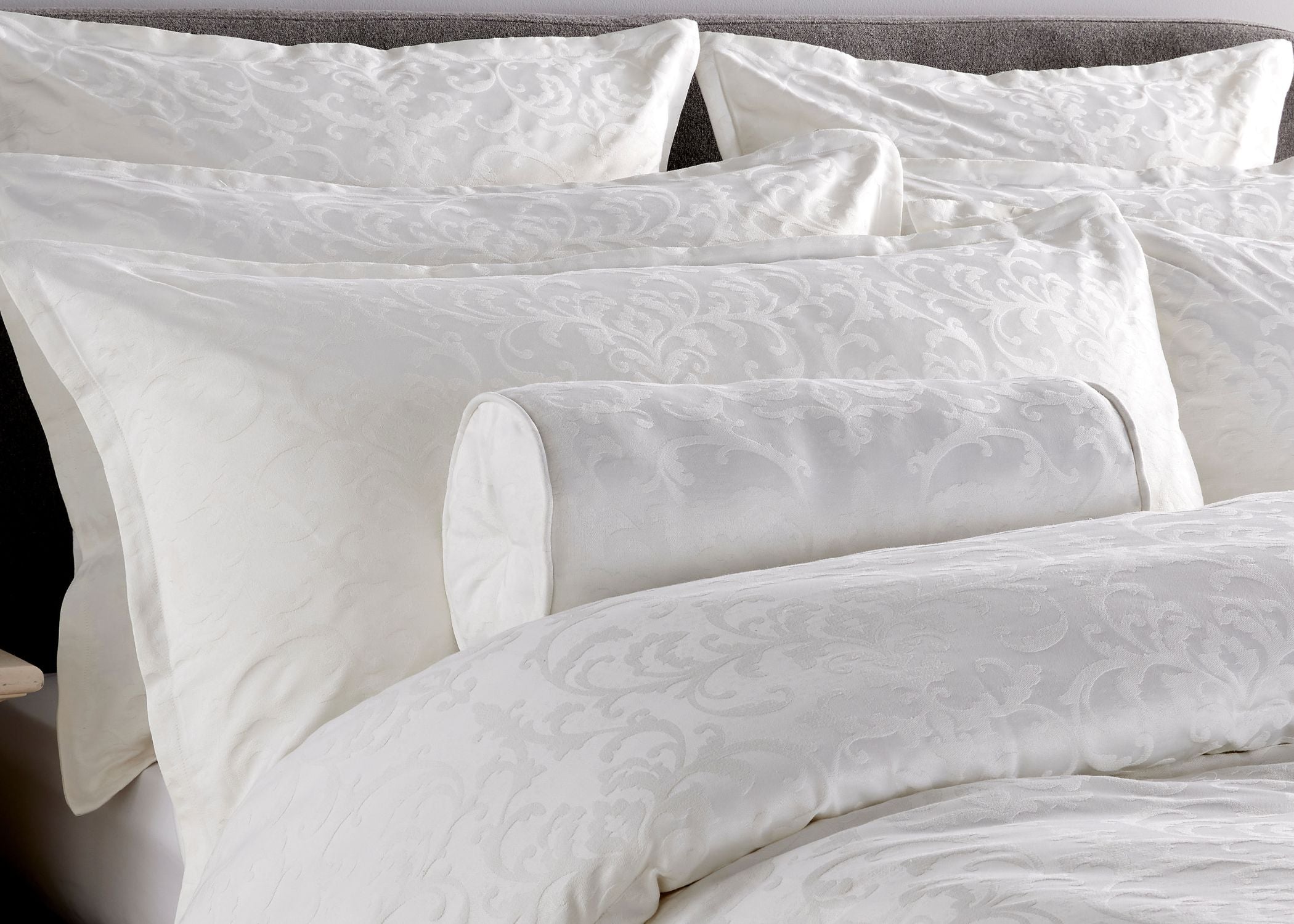 Christy "Venice" Jacquard 11 Pcs Comforter Set in White