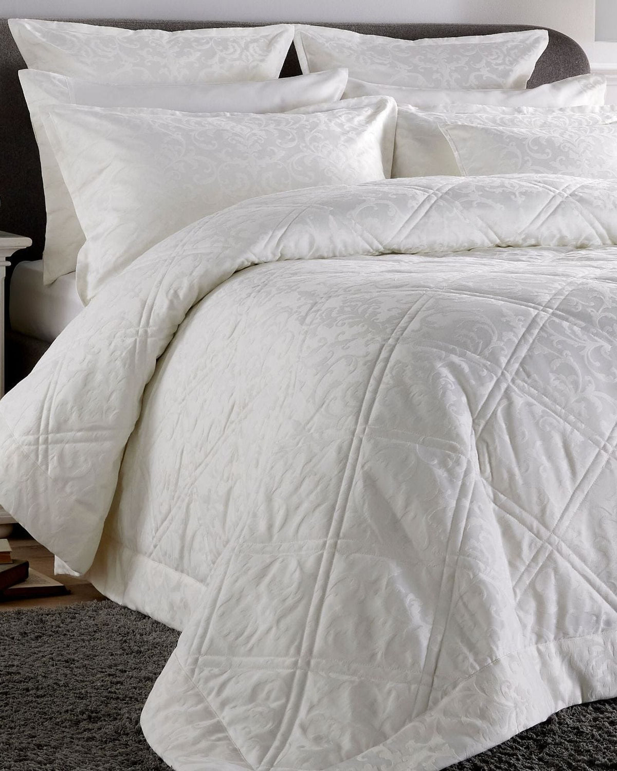 Christy Venice Jacquard Bedspread Set White