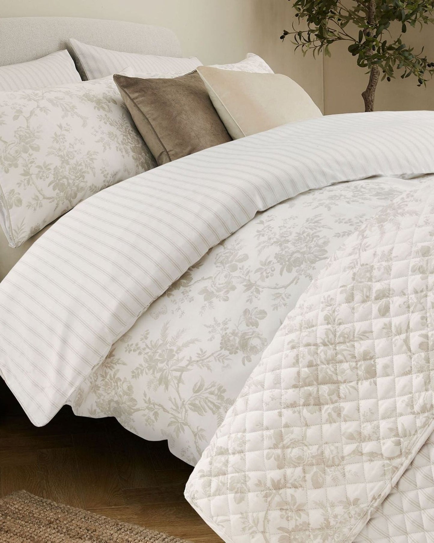 Laura Ashley "Walled Garden" Duvet Cover Set in Dove Grey