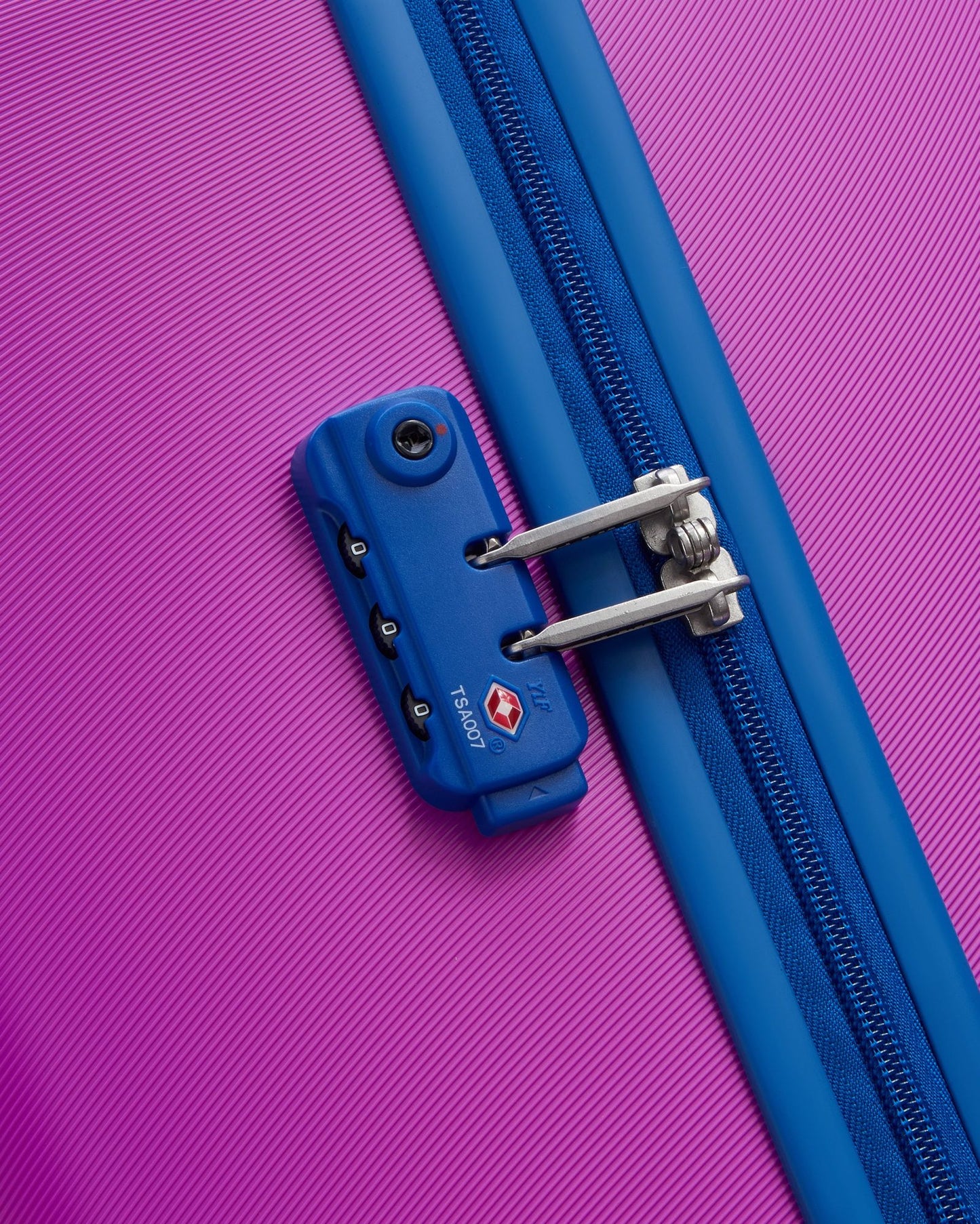 UCOB Fabrica 4 Double Wheel Hardcase Non-Expandable Luggage Trolley