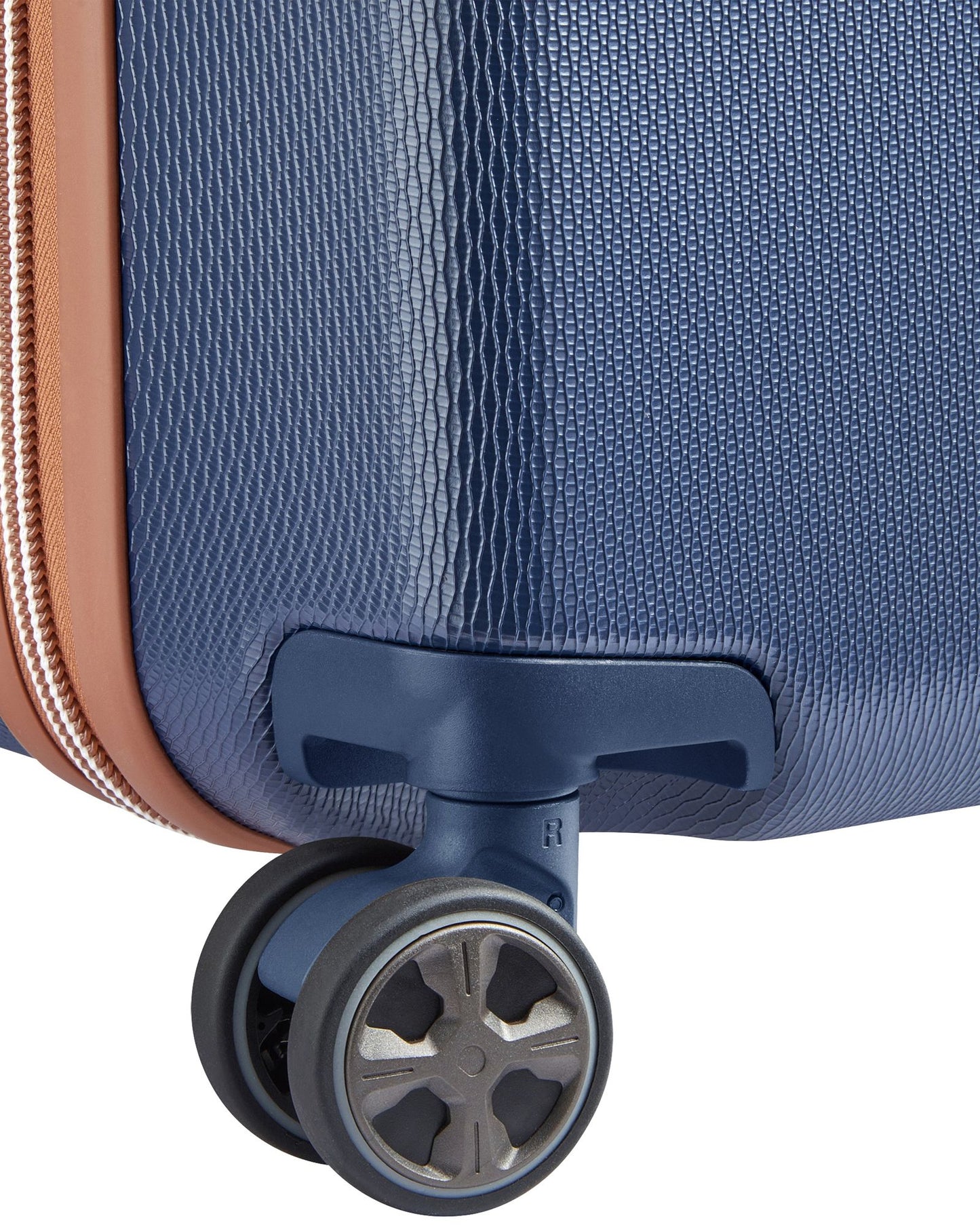 Delsey Paris Chatelet Air 2.0 Hardcase Non-Expandable 4 Double Wheel Luggage Trolley