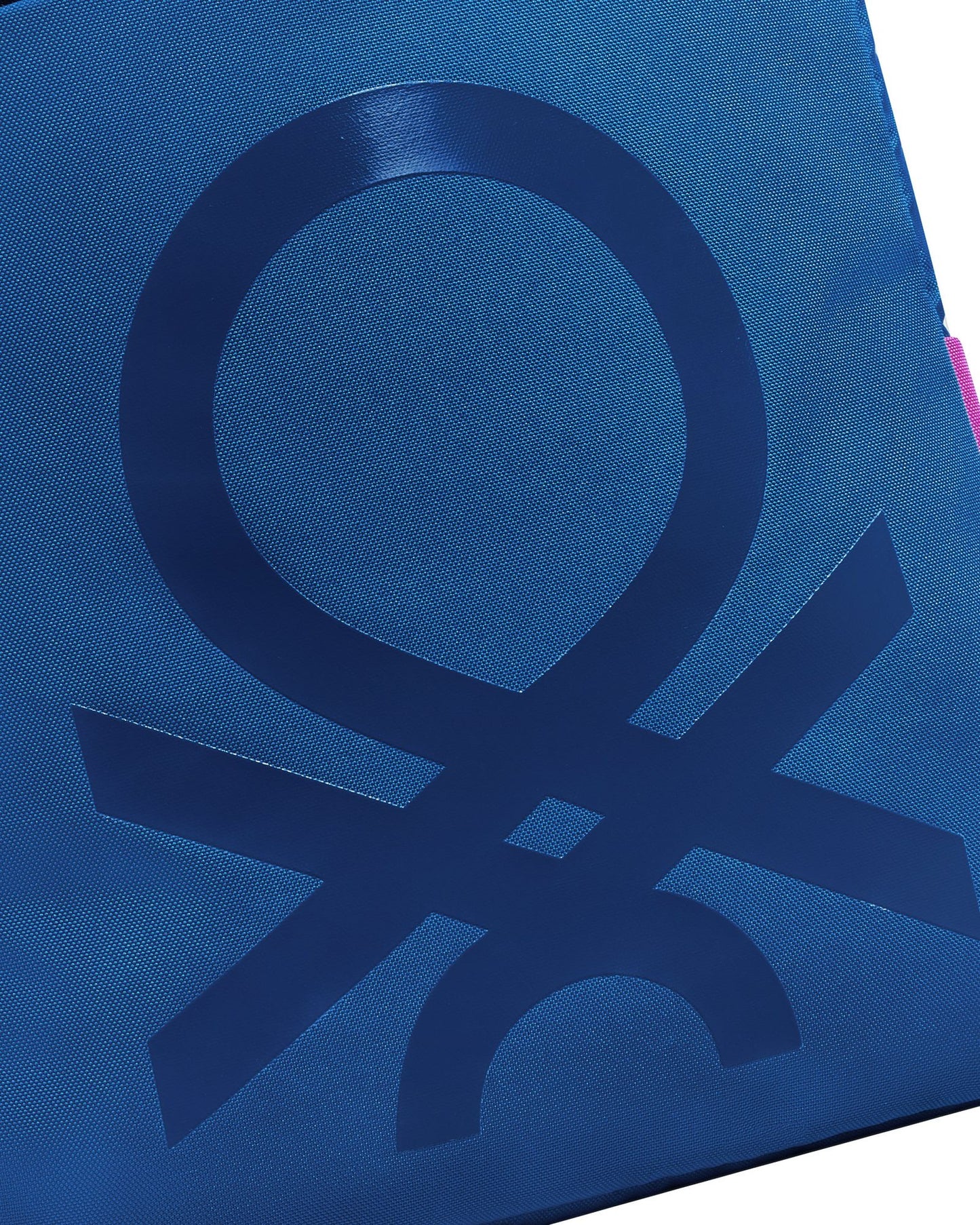 UCB Fabrica Round 15.6'' Laptop Backpack