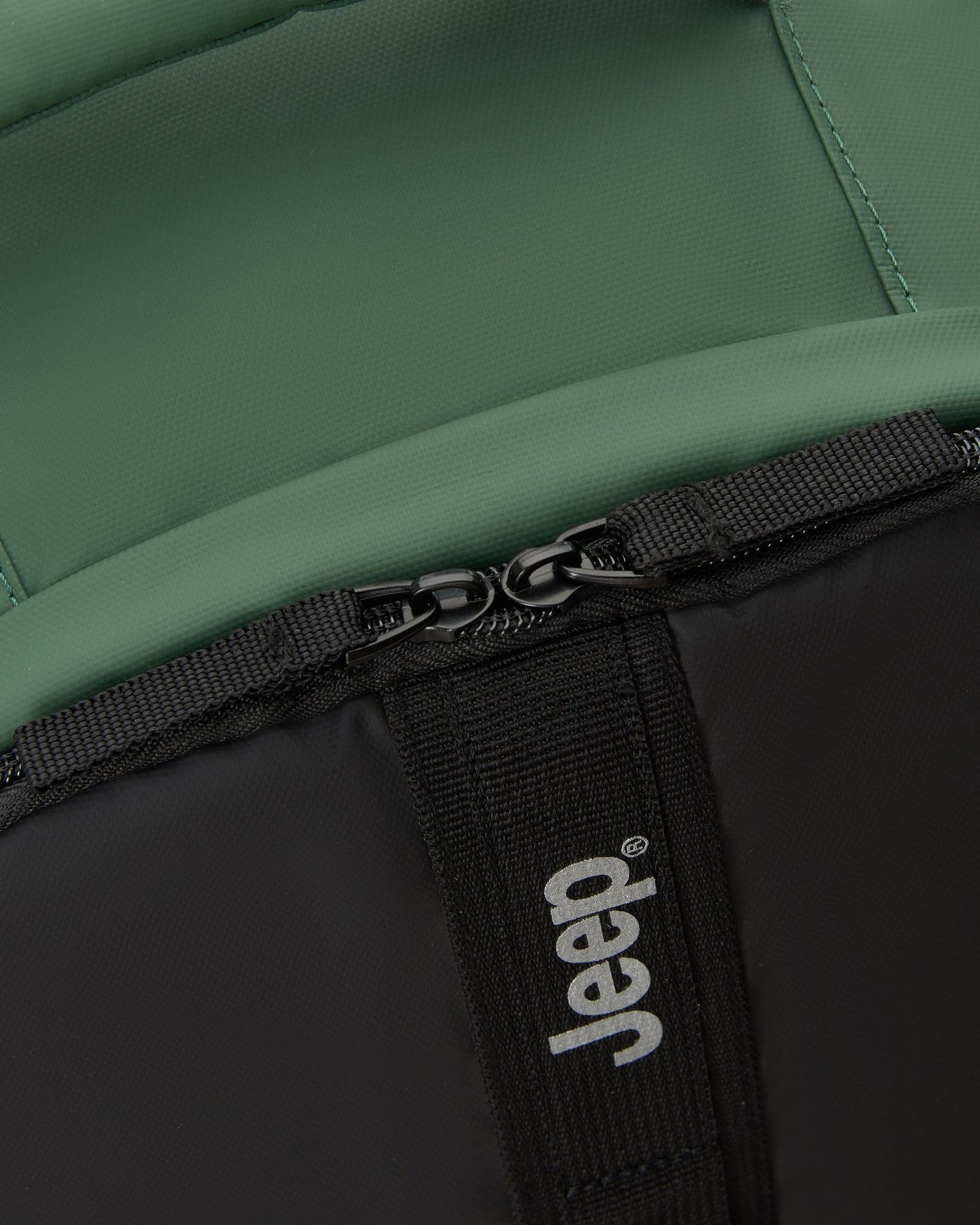 Jeep JS011B Versatile 24L Capacity Multipurpose Backpack