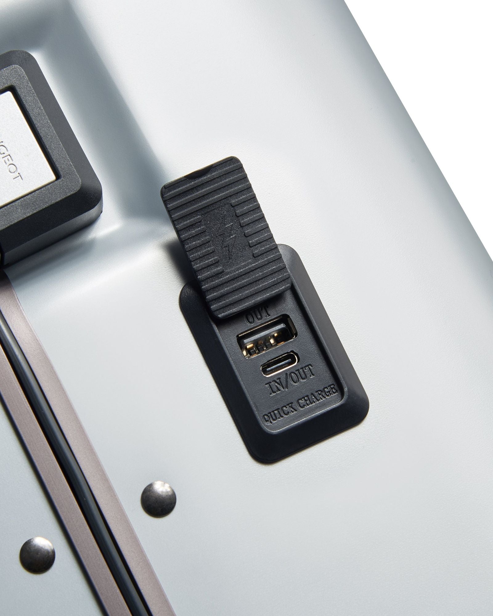 Peugeot Voyages Travel 55cm Hardcase 4 Double Wheel Cabin Luggage Trolley