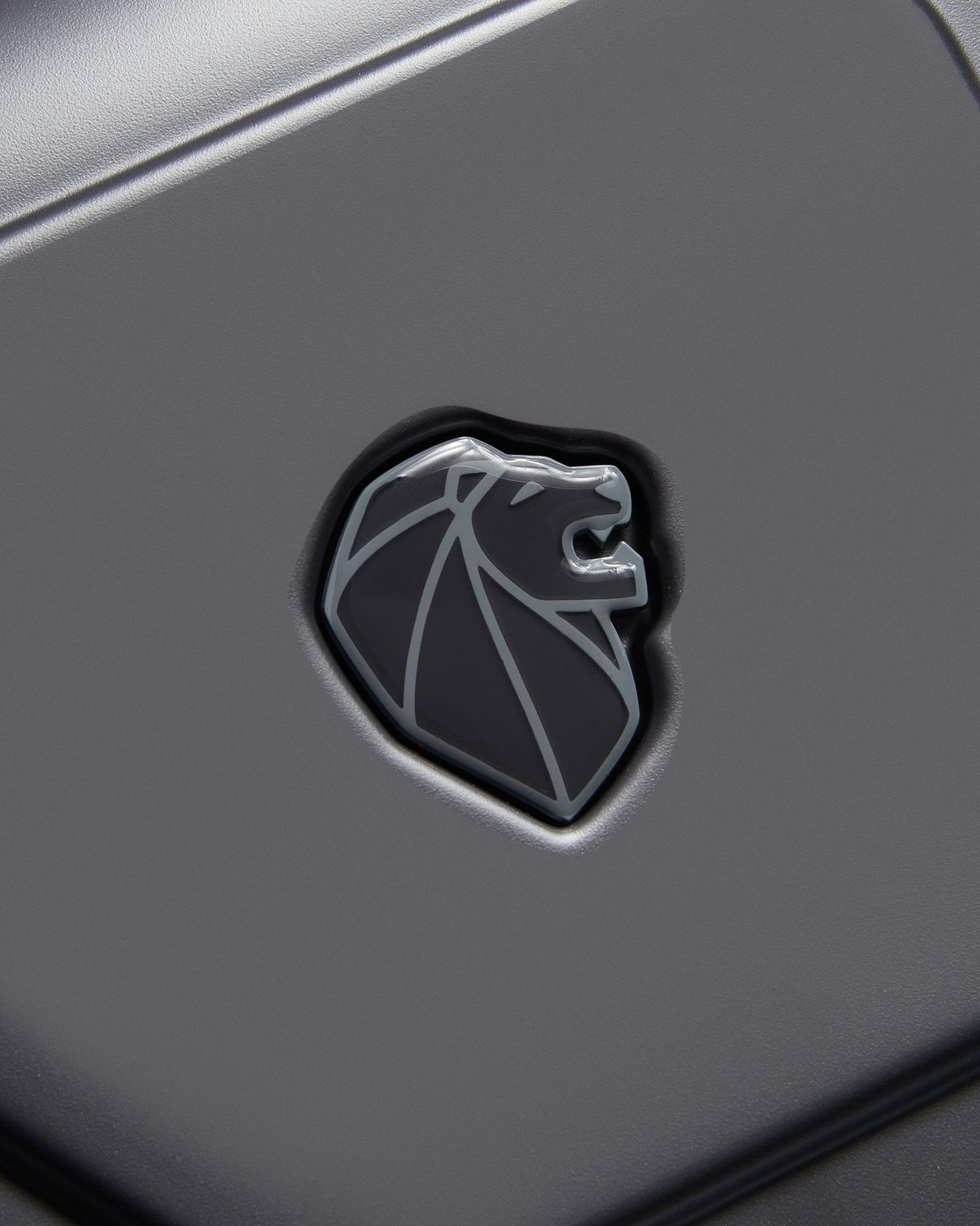 Peugeot Voyages Travel 73cm Hardcase 4 Double Wheel Check-in Luggage Trunk Trolley