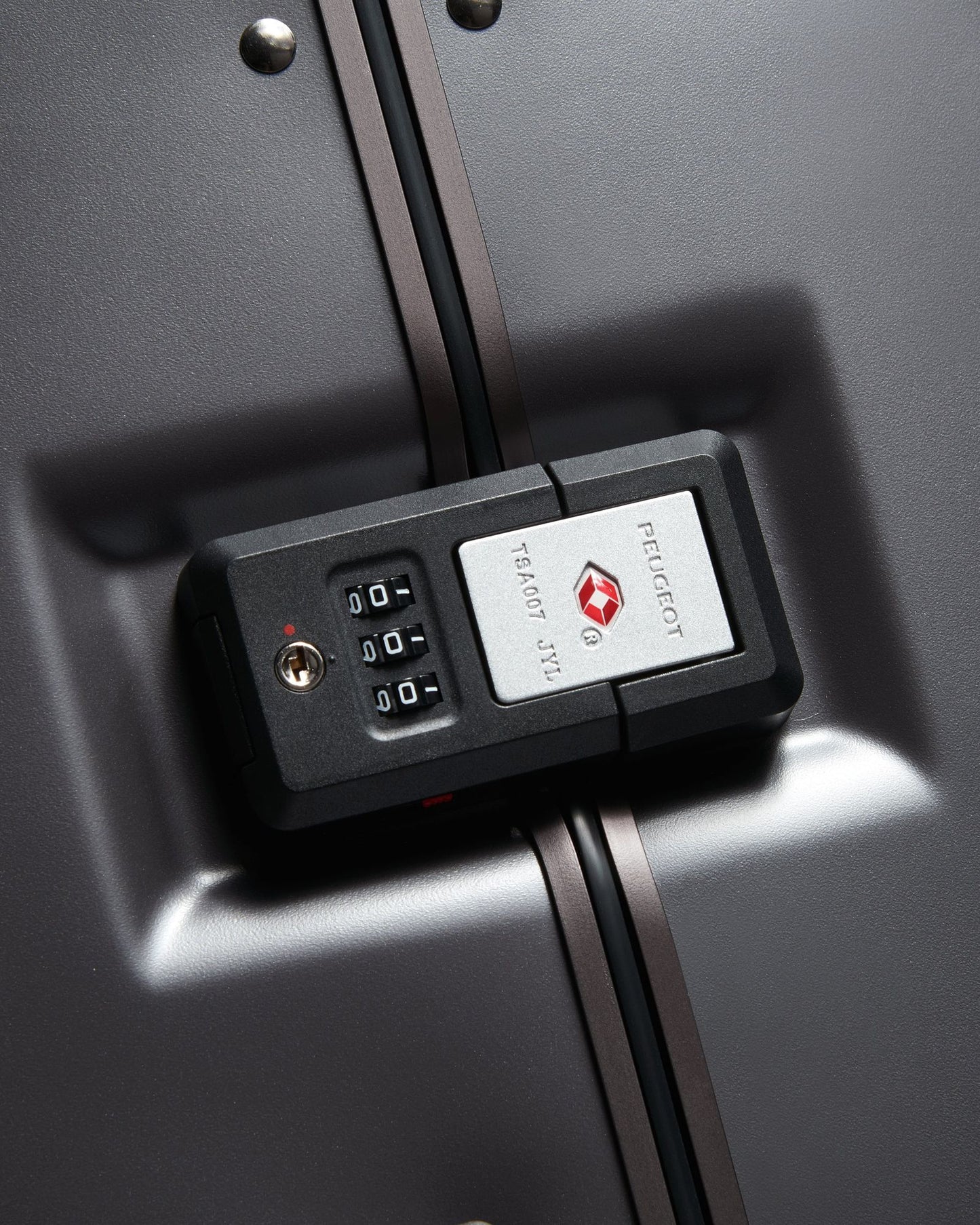 Peugeot Voyages Travel 73cm Hardcase 4 Double Wheel Check-in Luggage Trunk Trolley