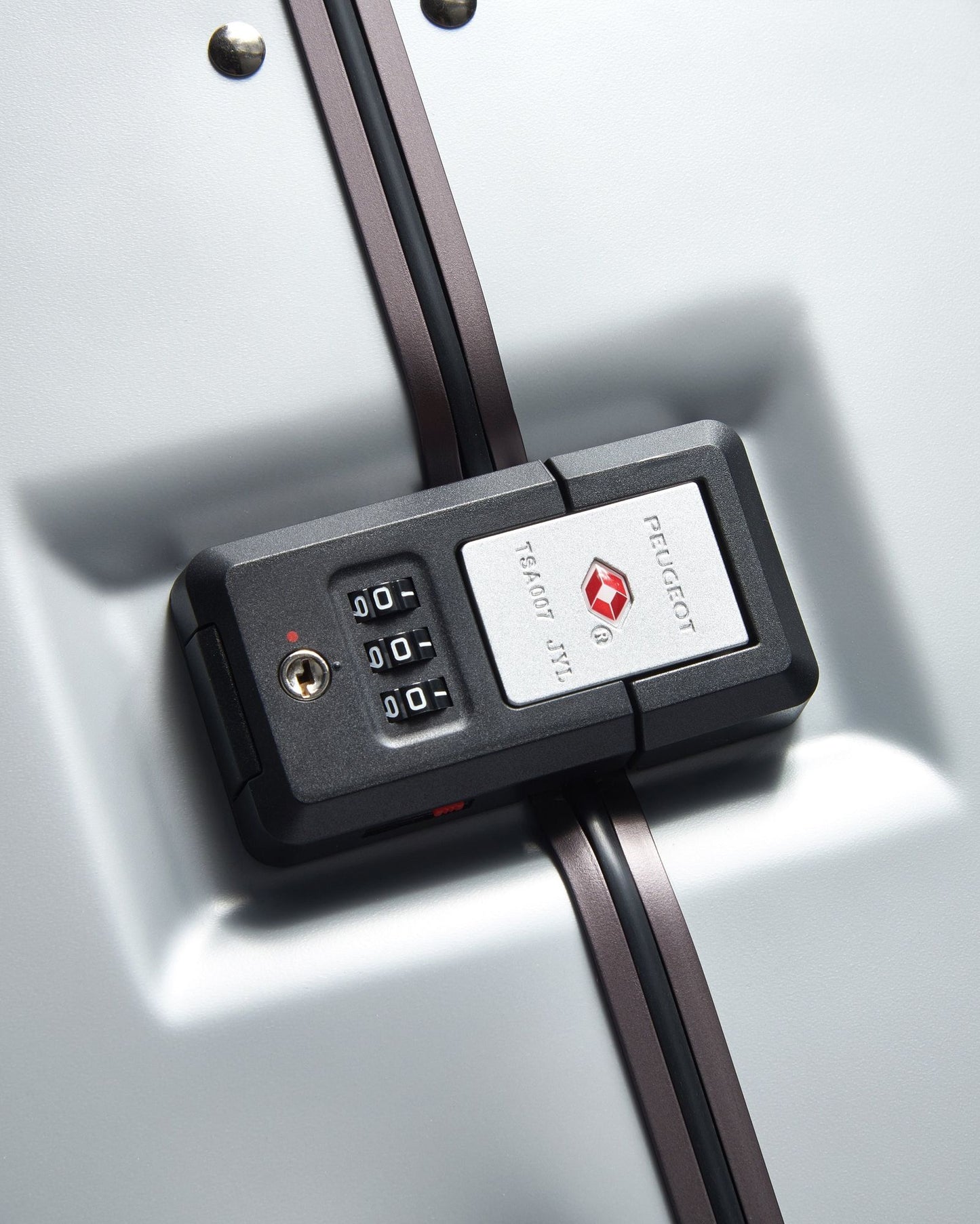 Peugeot Voyages Travel 73cm Hardcase 4 Double Wheel Check-in Luggage Trunk Trolley