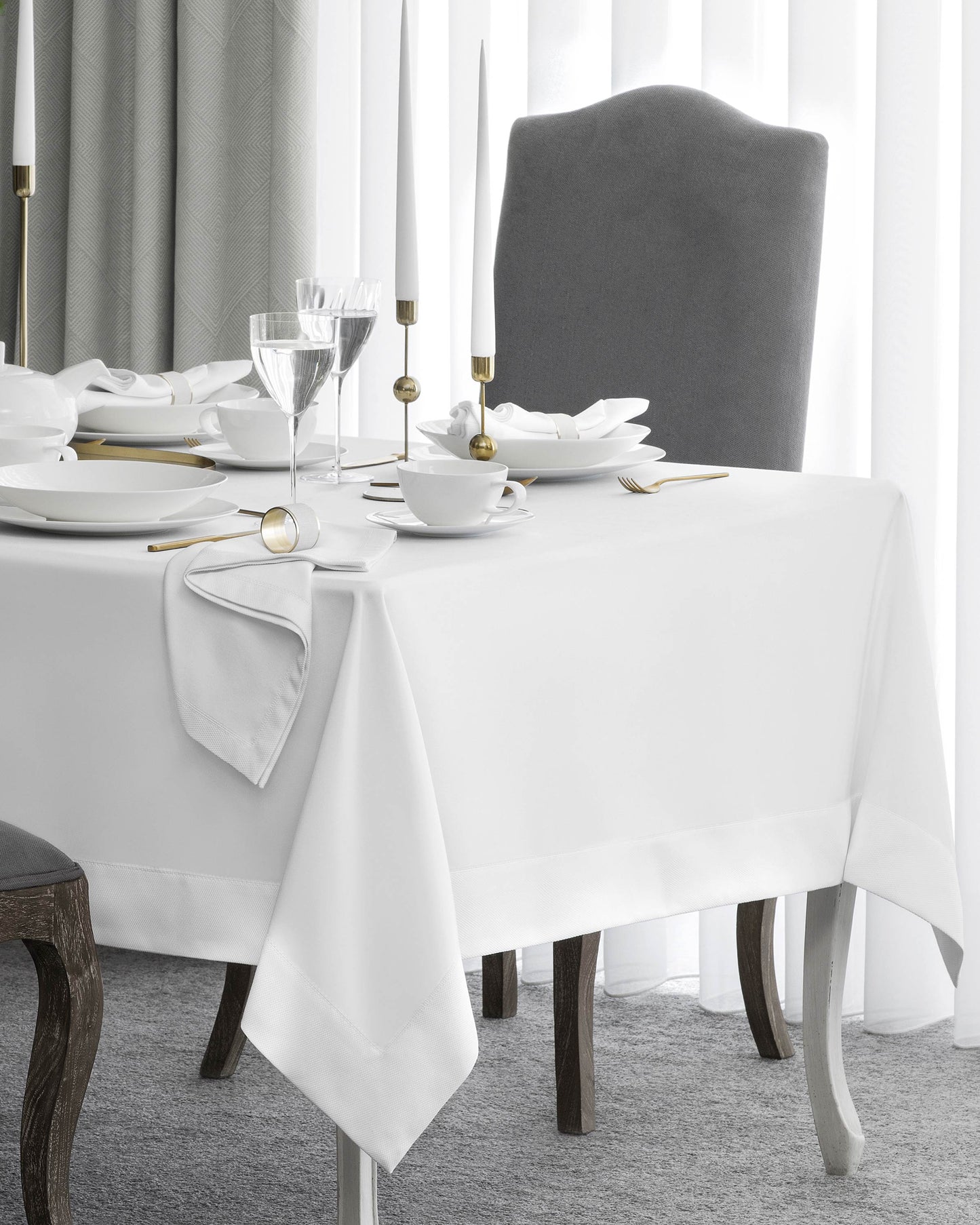 Togas Arrica Tablecloth in White