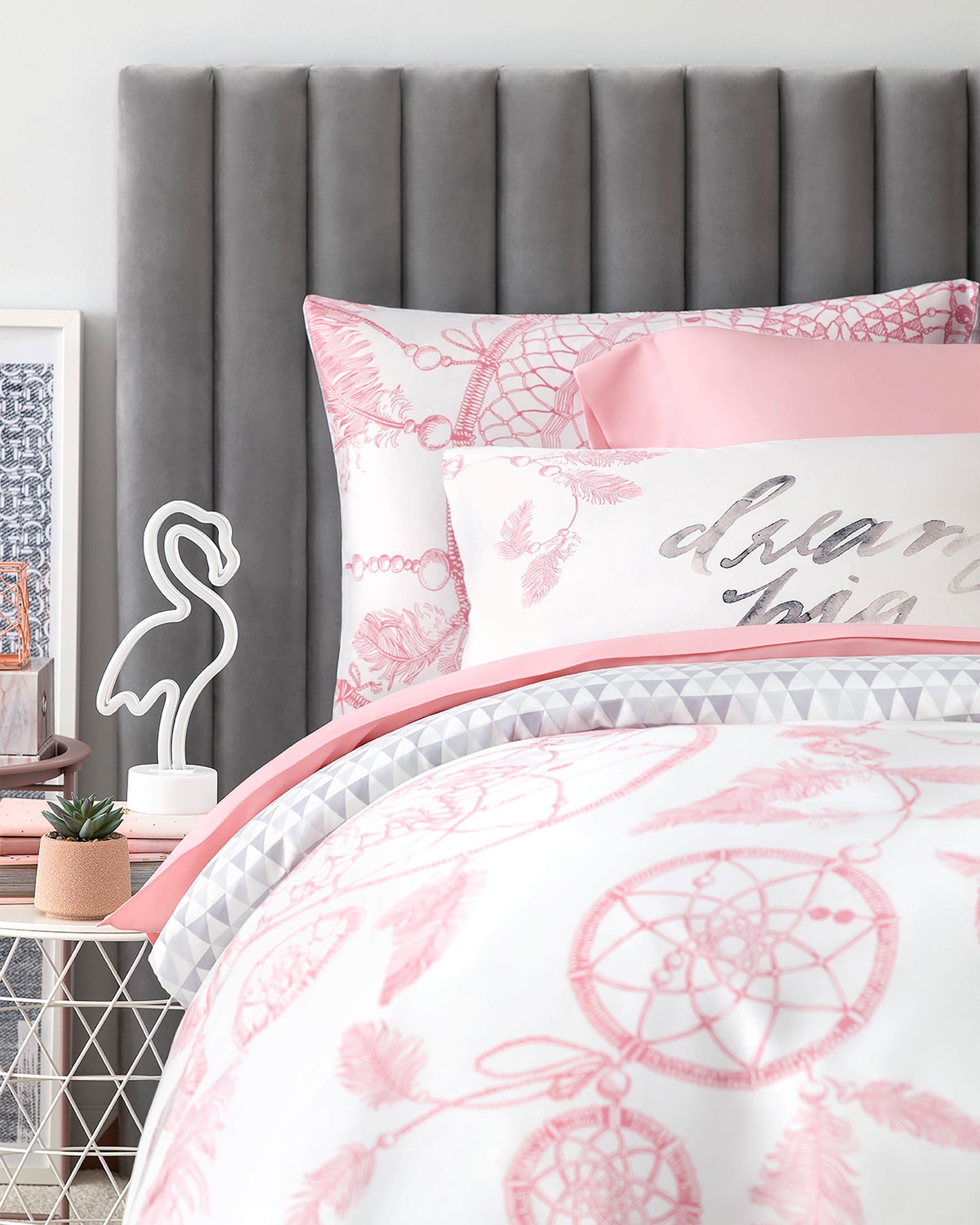 Togas Kids Rene Bedding Set in Pink