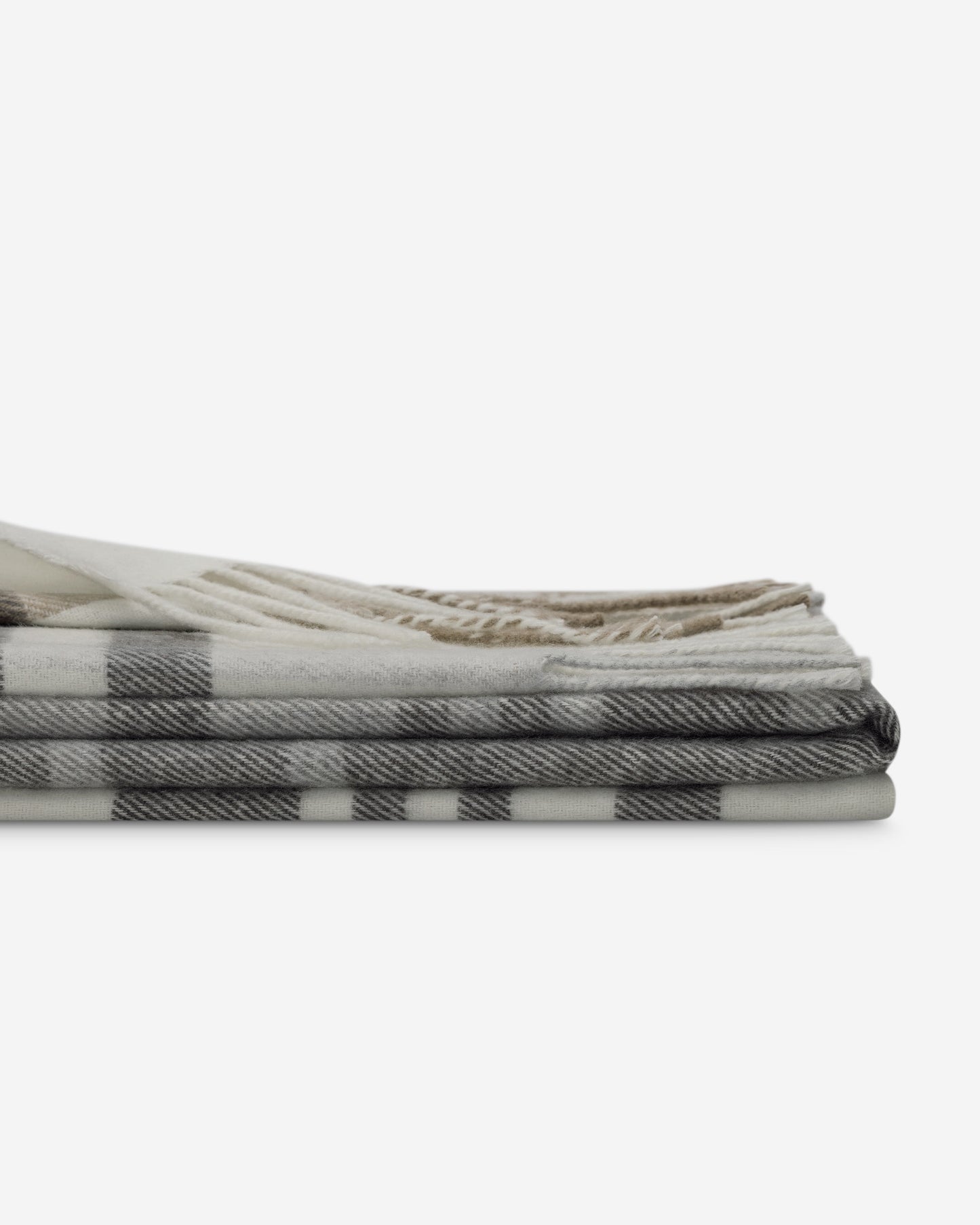 Togas Ruiz throw in Ecru Grey