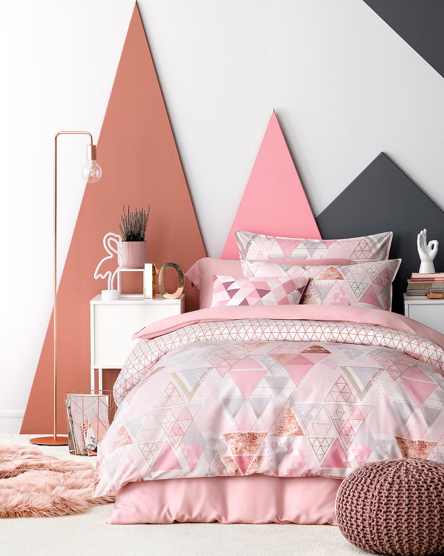 Togas Kids Lucia Bedding Set in Pink