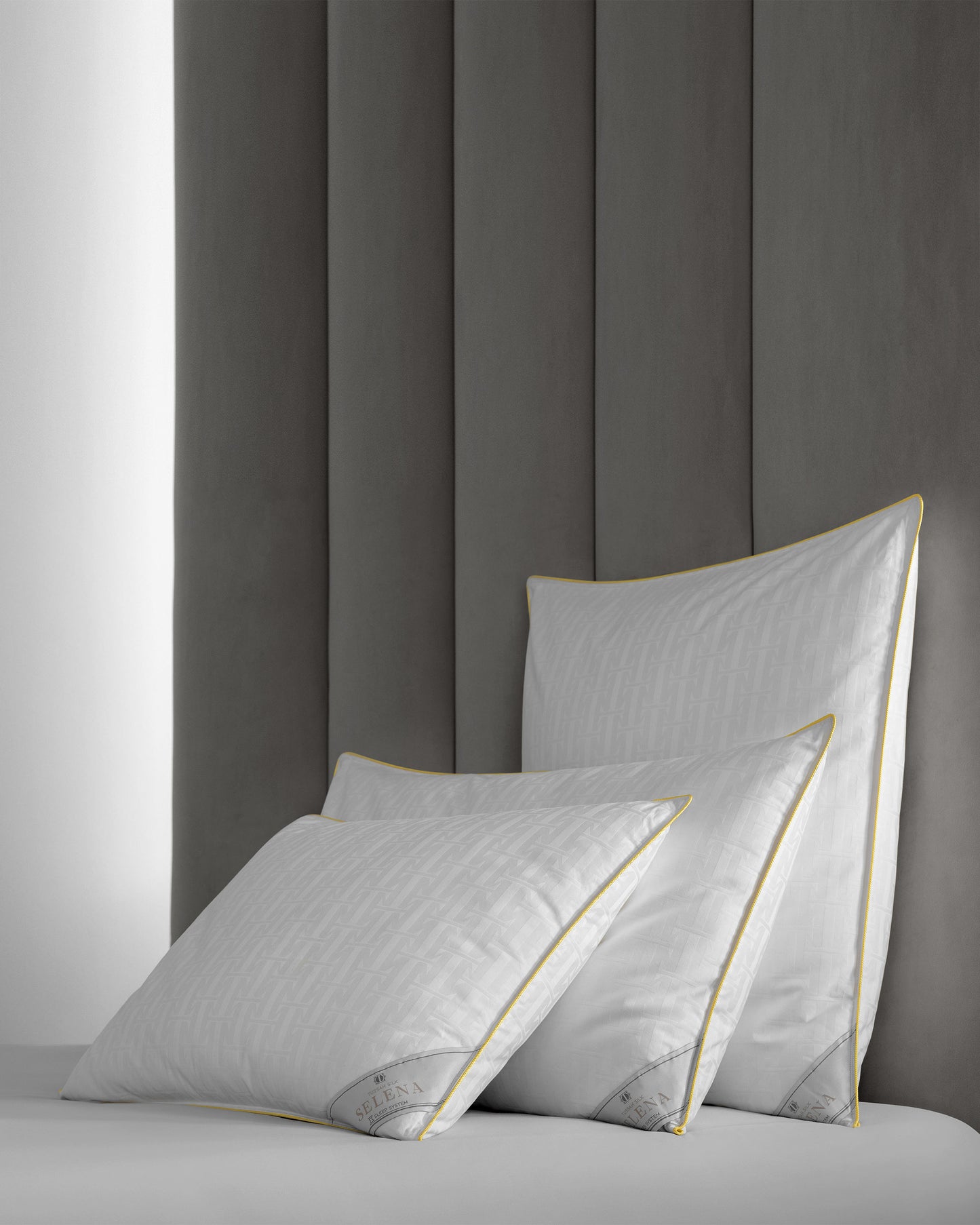 Togas Selena Tussah silk pillow