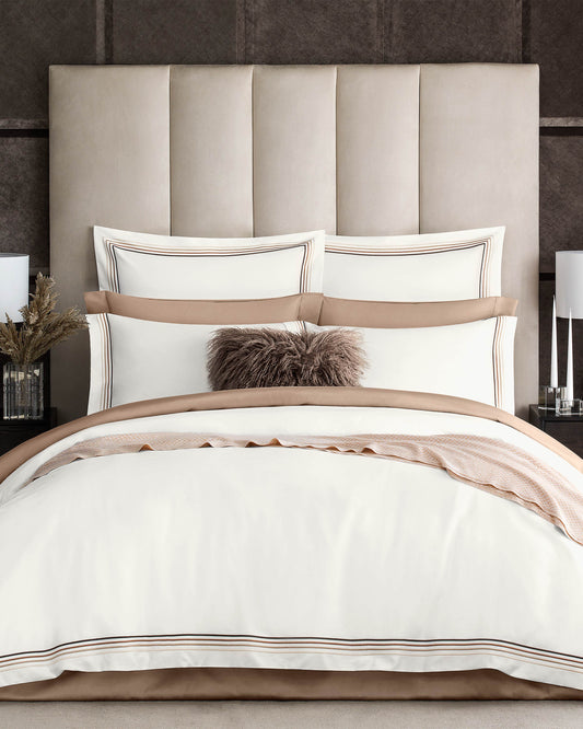 Togas Linari duvet cover in White Brown