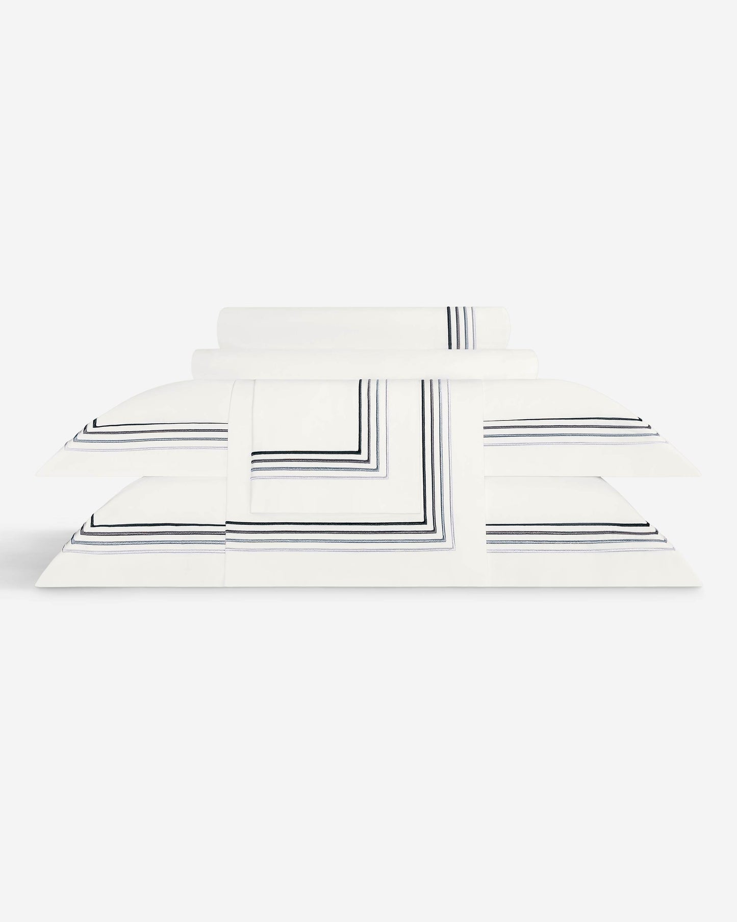 Togas Linari bed set in White Grey