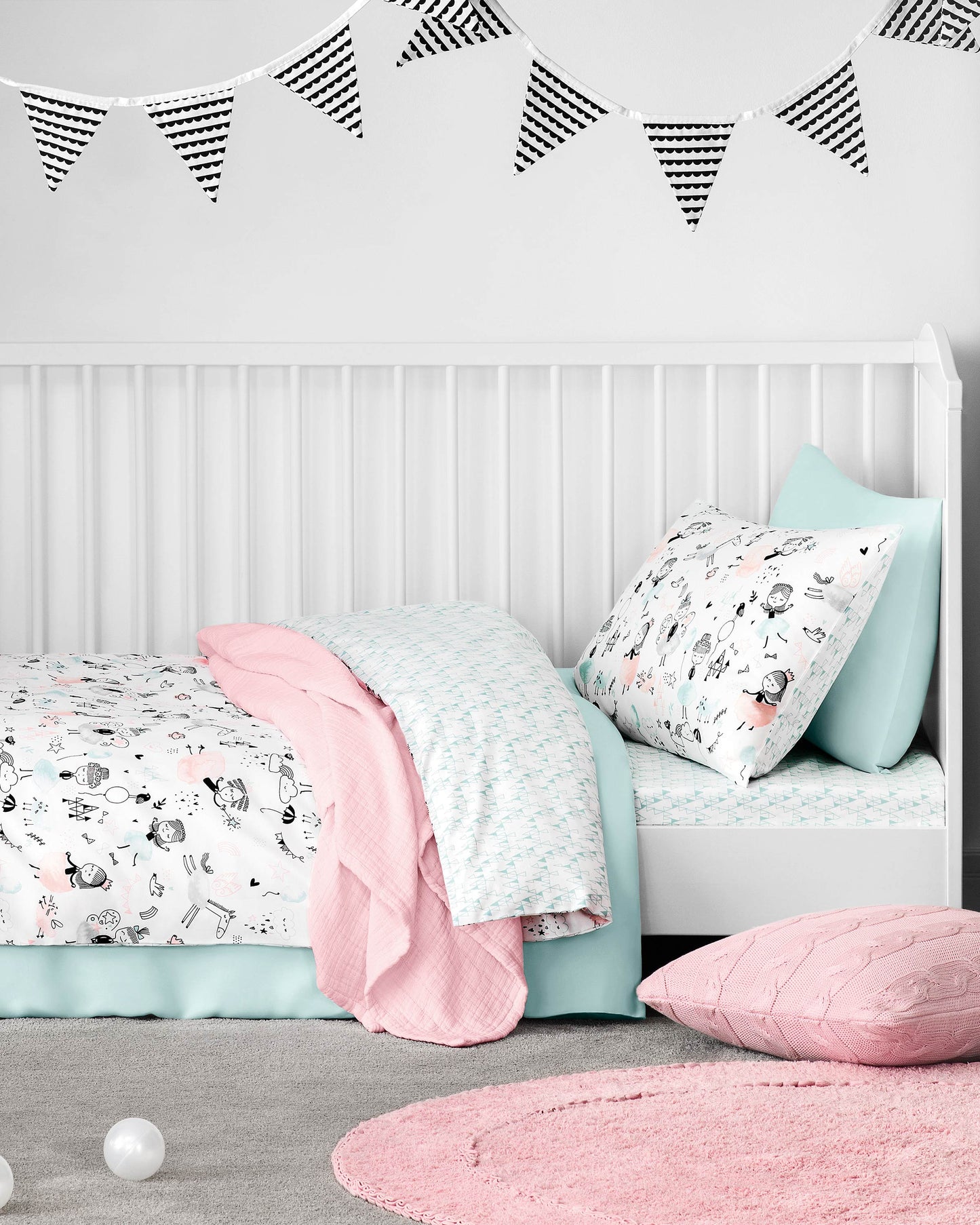 Togas Kids Maryland Bedding Set in White