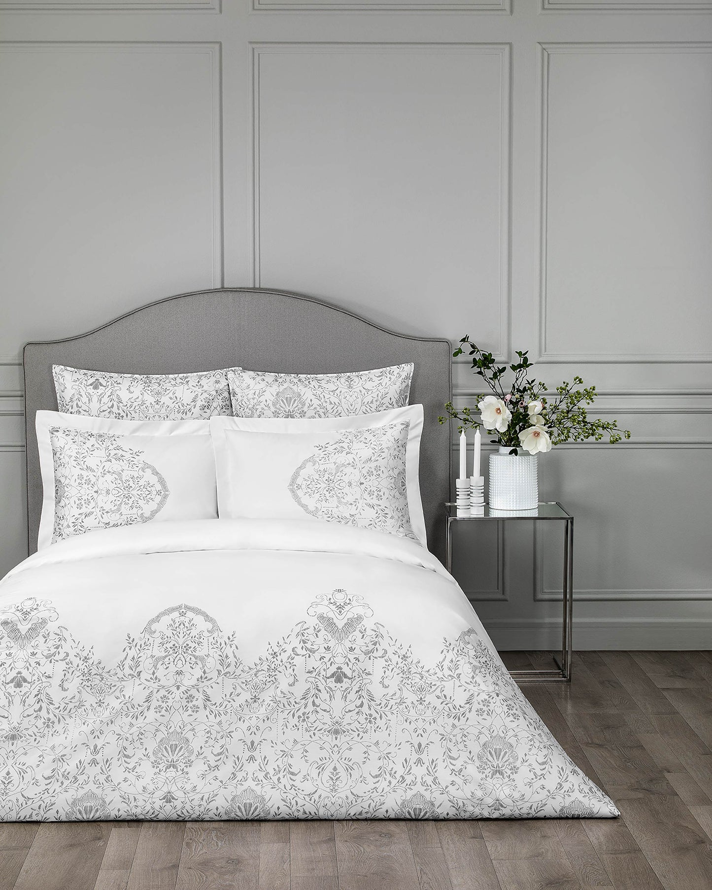 Togas Amaris Bedding Set in White