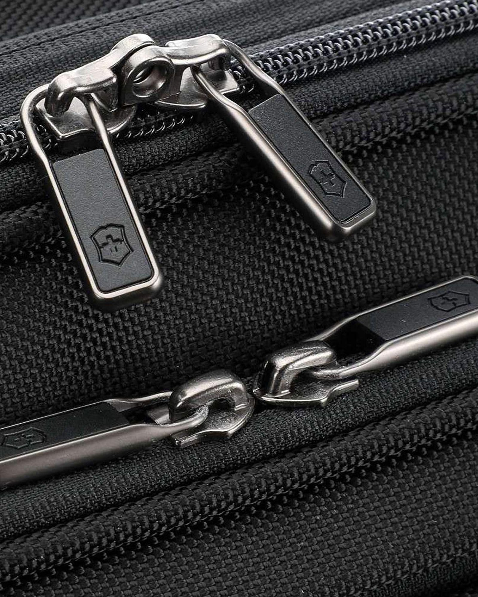 Victorinox Werks Traveler 6.0