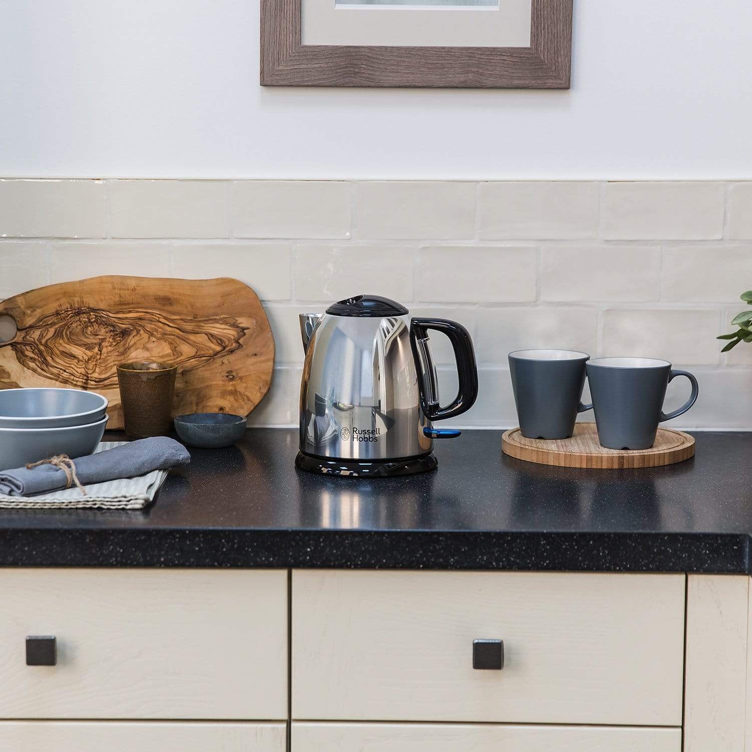 Russell Hobbs Victory Electric Kettle 1L