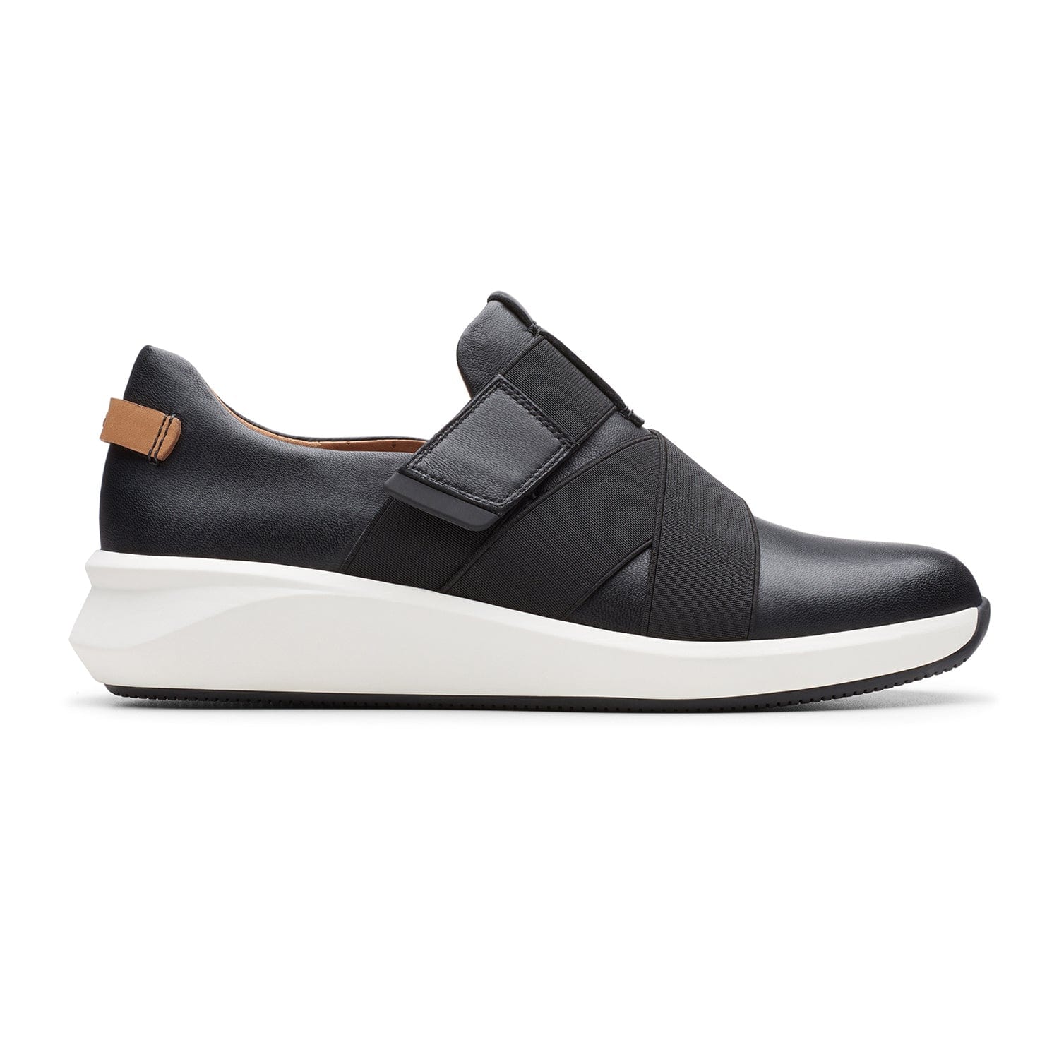 Clarks Un Rio Strap Shoes - Black Leather - 261456145 - E Width (Wide Fit)