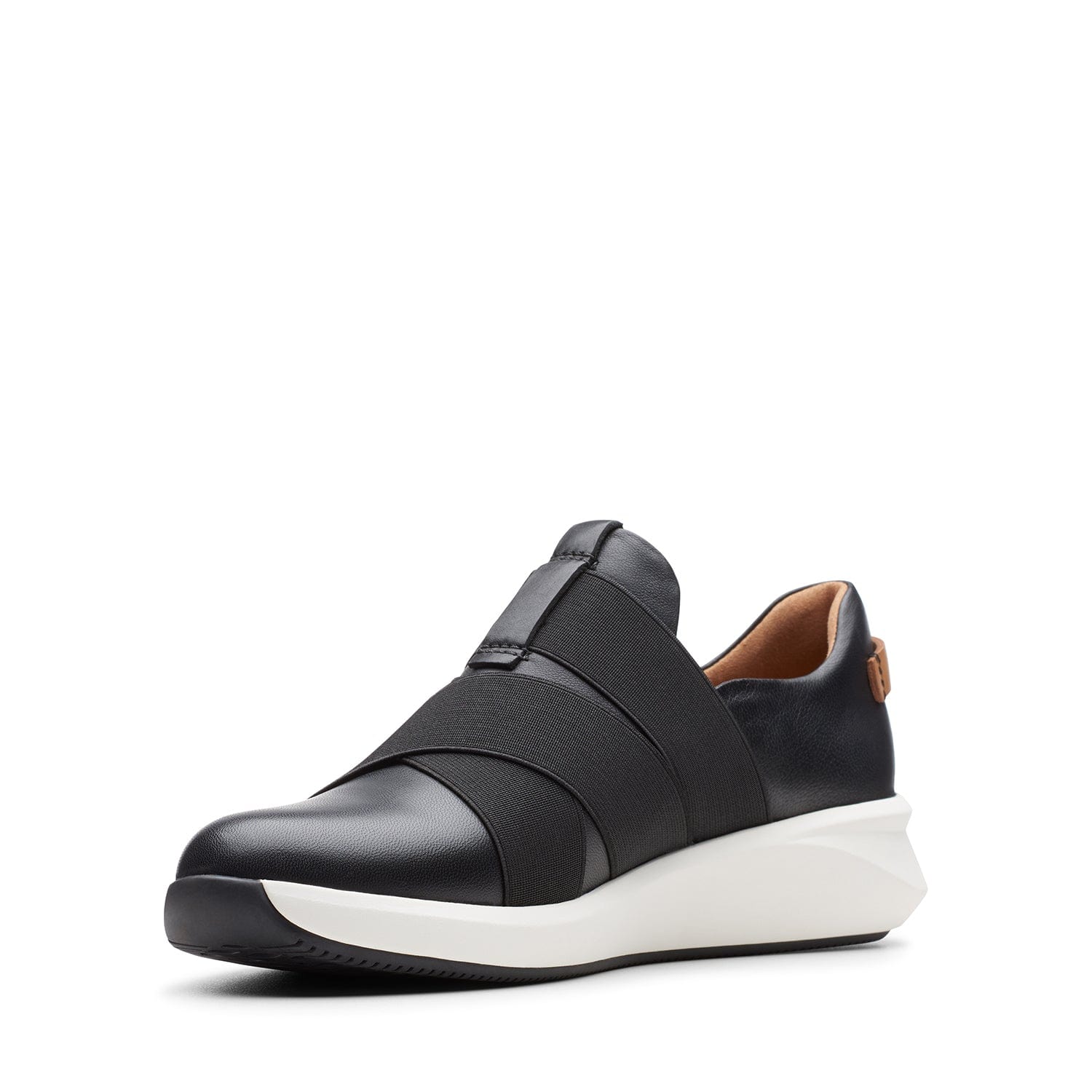 Clarks Un Rio Strap Shoes (Wide Fit)