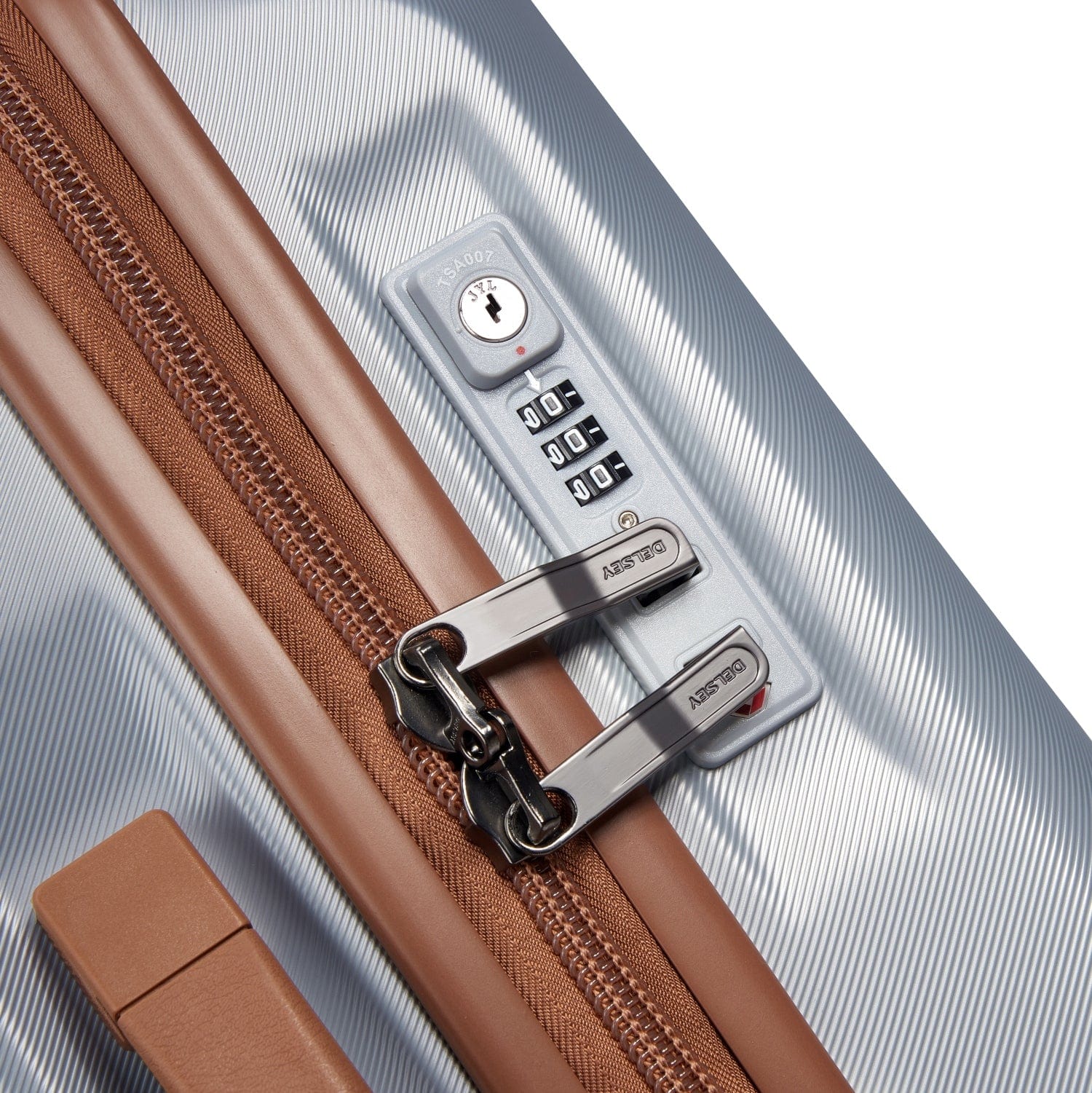 Delsey Paris Promenade Hard 2.0