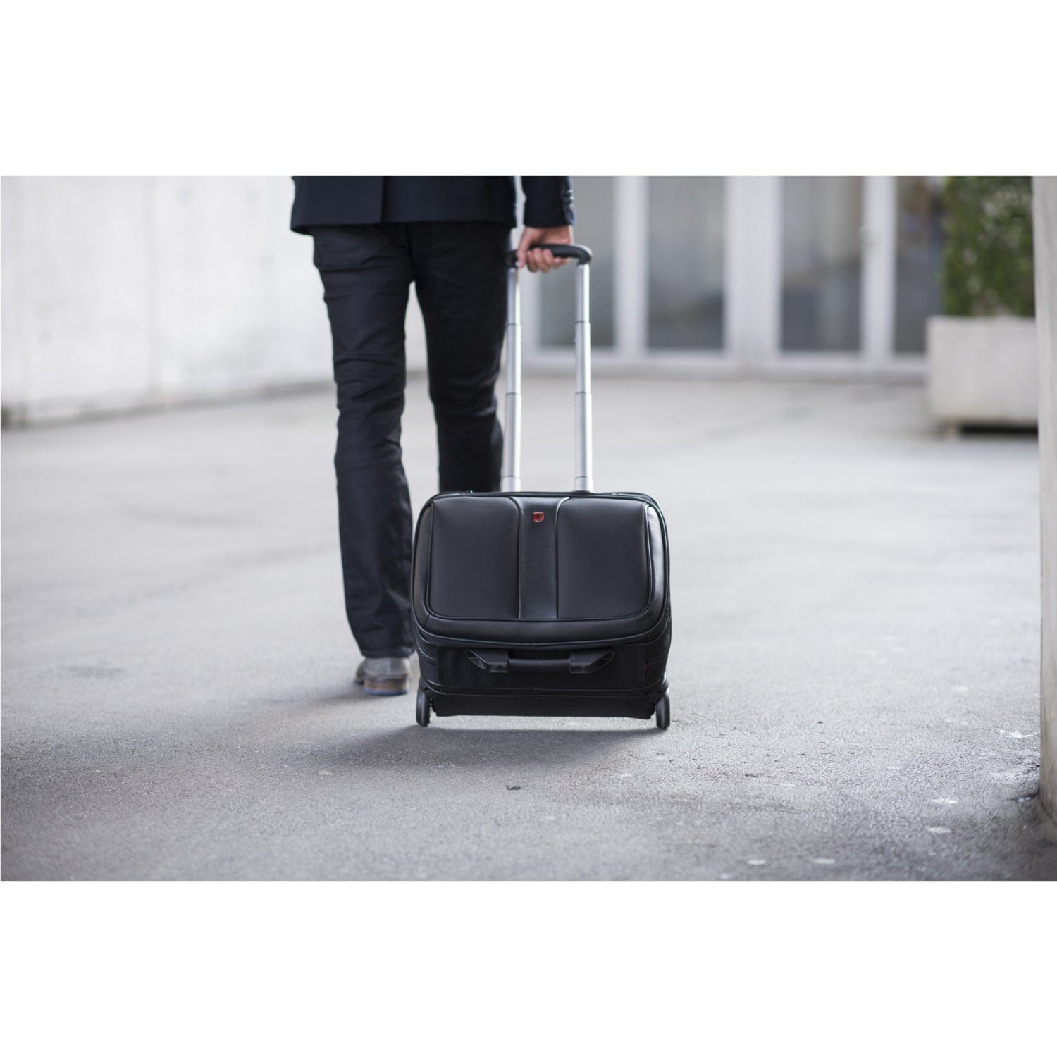 Wenger Patriot 2-Piece Business Set with Comp-U-Roller and Matching 15.6'' Laptop Case - 600662