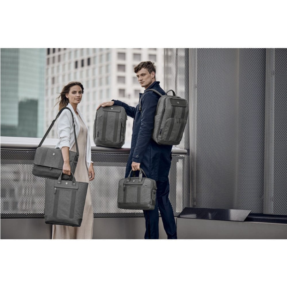 Victorinox Architecture Urban2 15.7 inch Messenger Melange Grey/Black - 611958