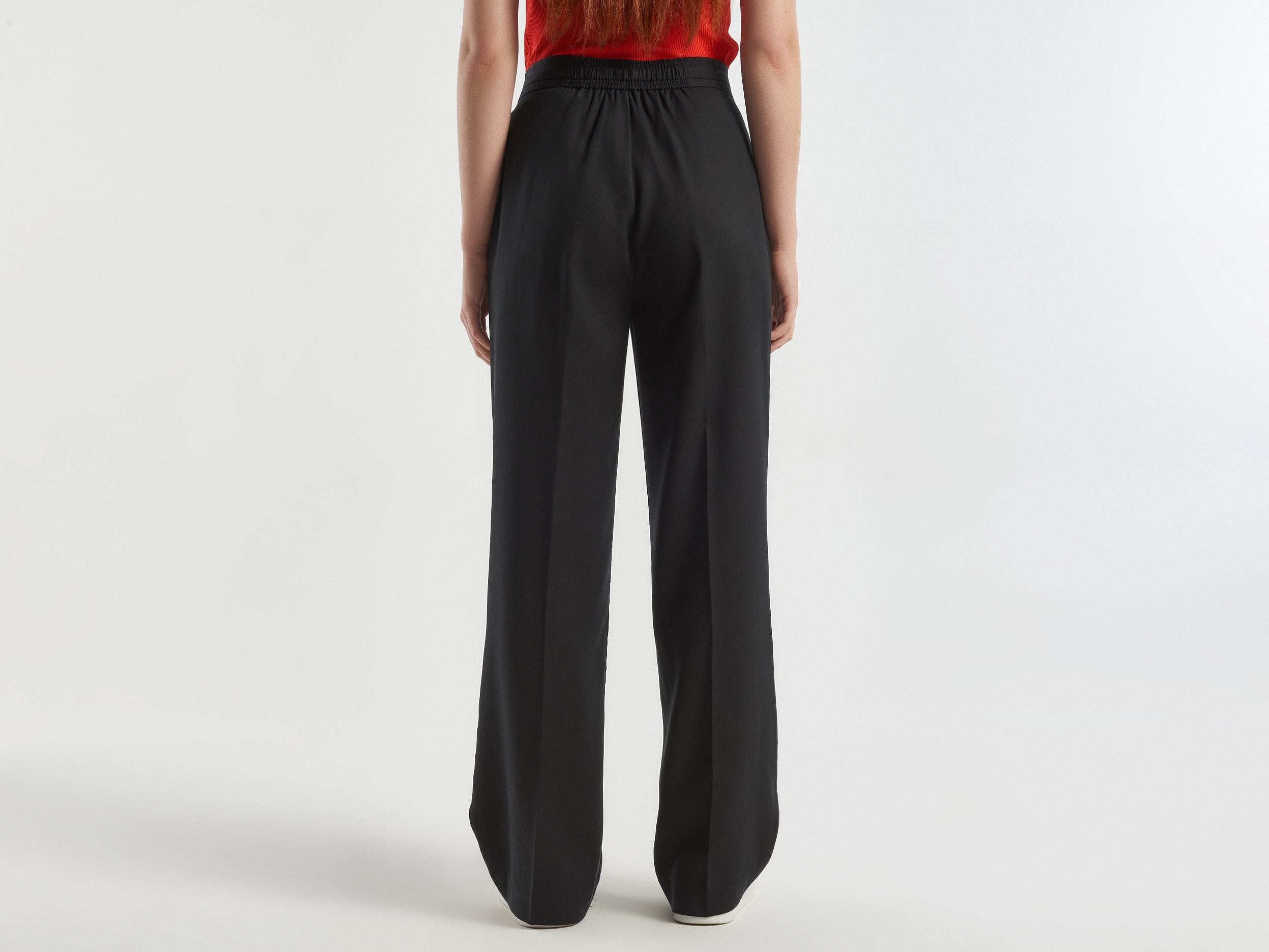 Trousers in pure lyocell