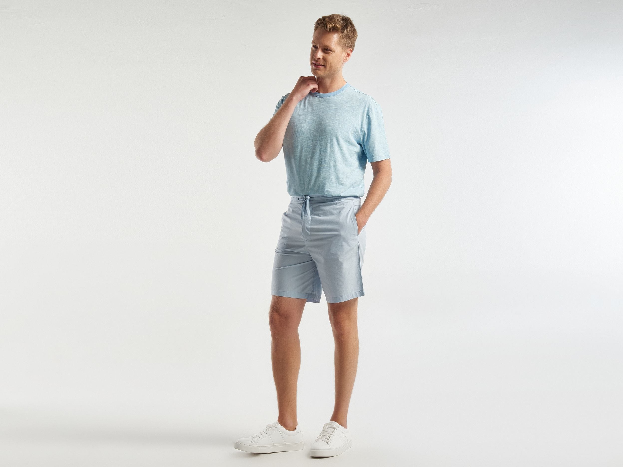 Shorts in canvas with drawstring