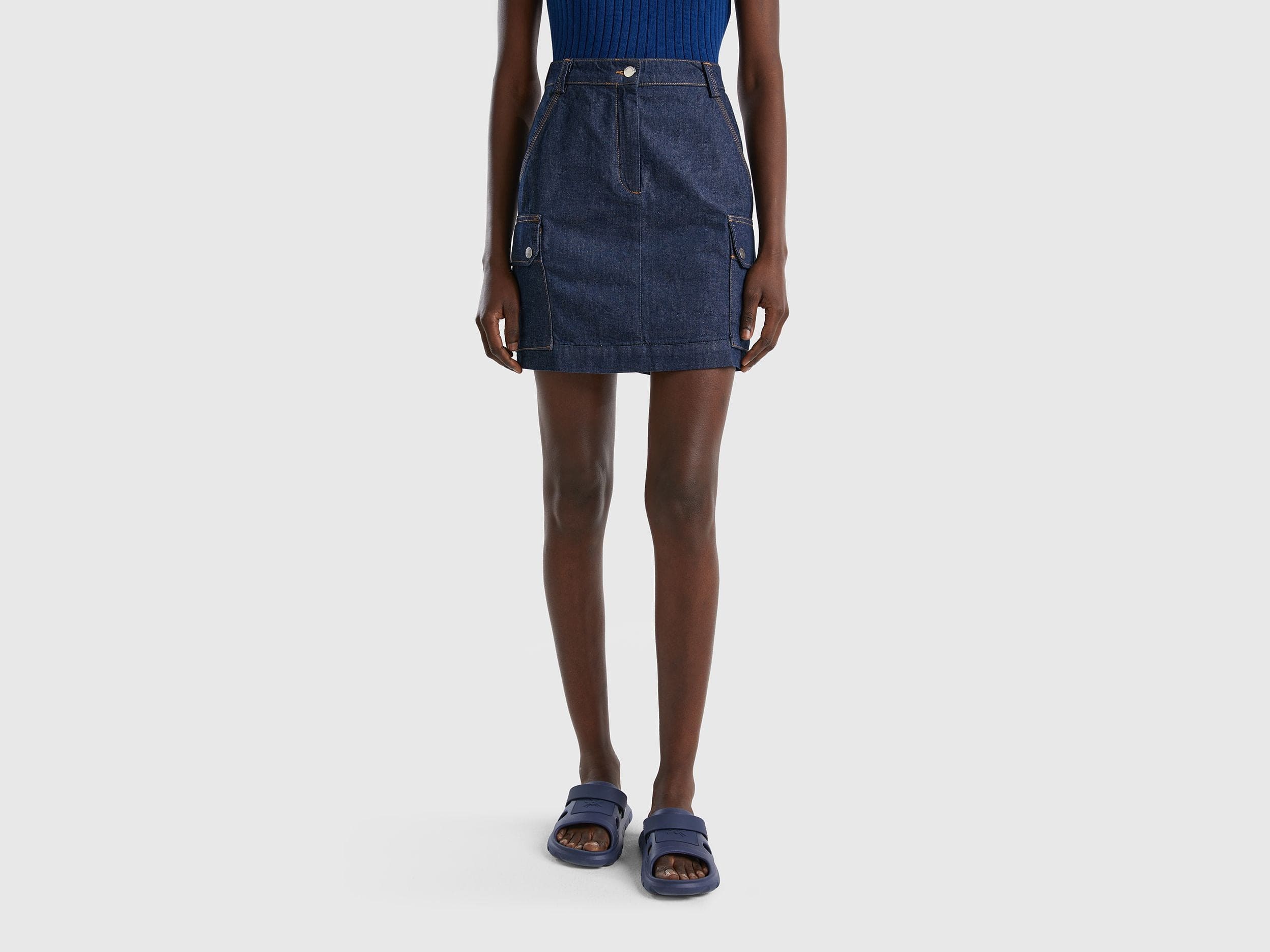 Mini skirt with cargo pockets