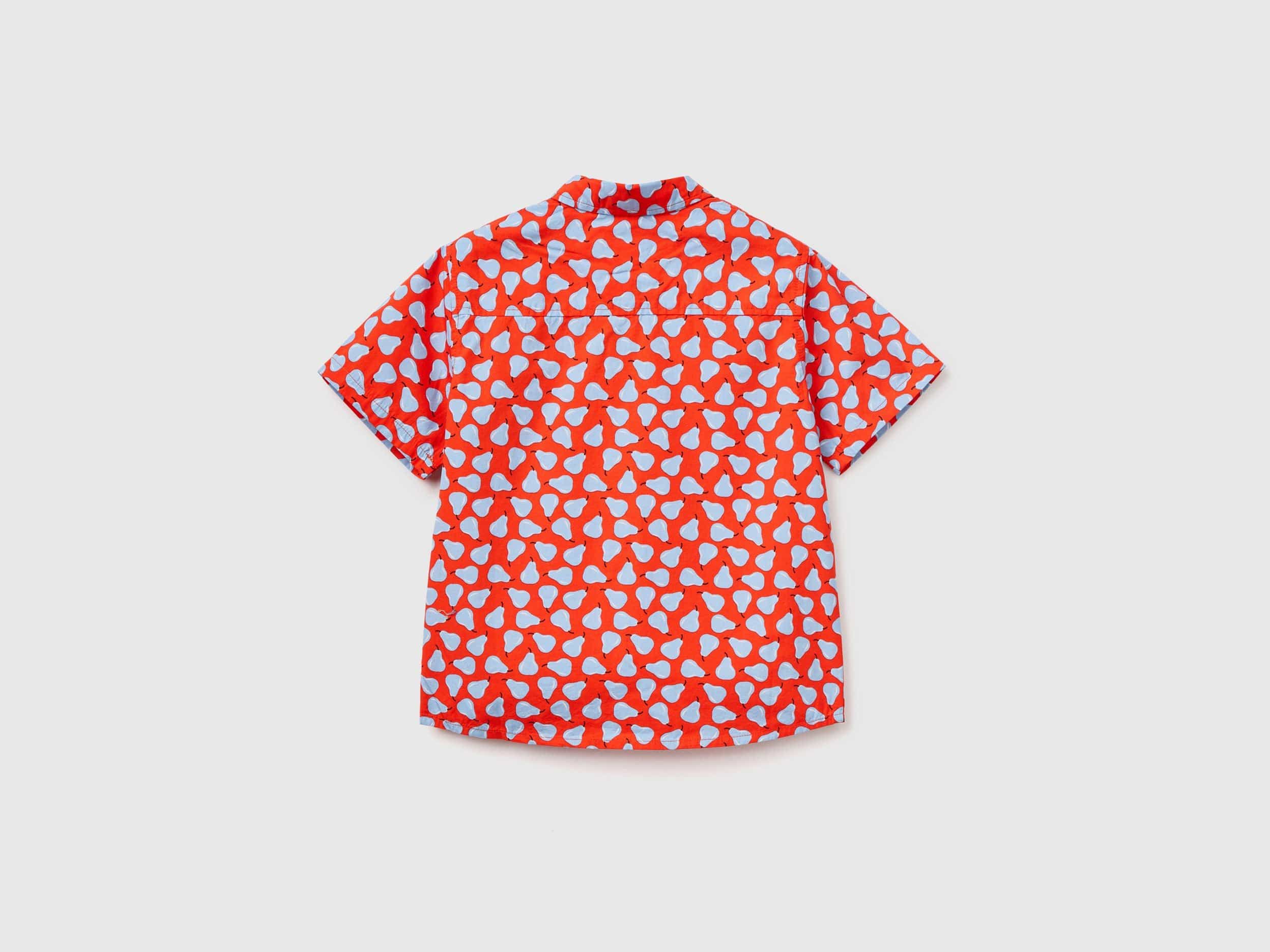 Shirt with pear pattern
