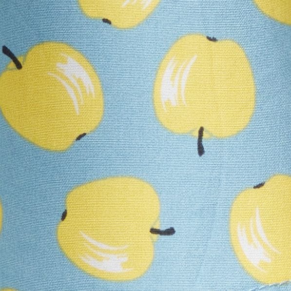 Skirt with fruit pattern