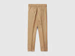 Cropped trousers in 100% linen