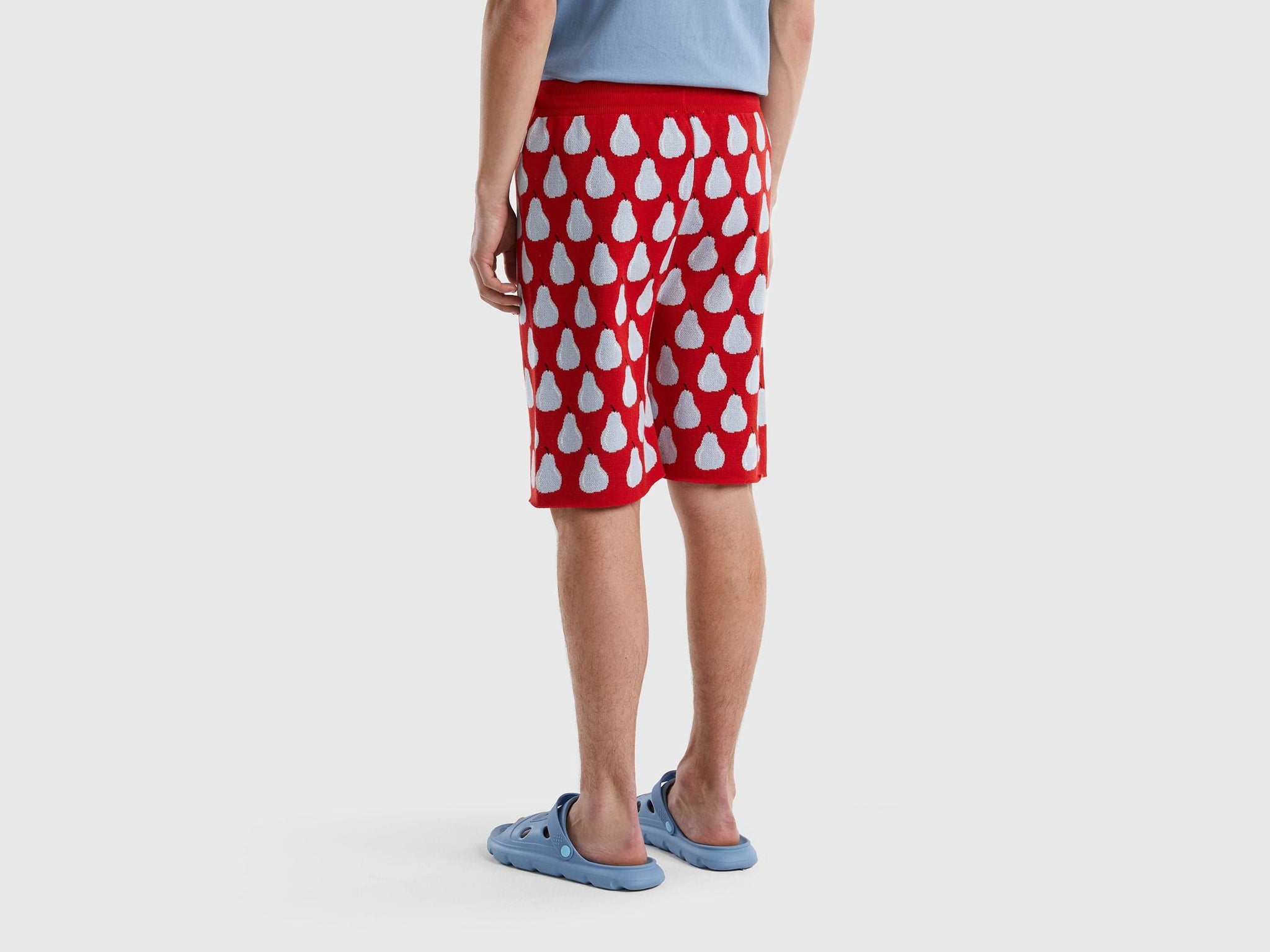 Bermudas with fruit pattern