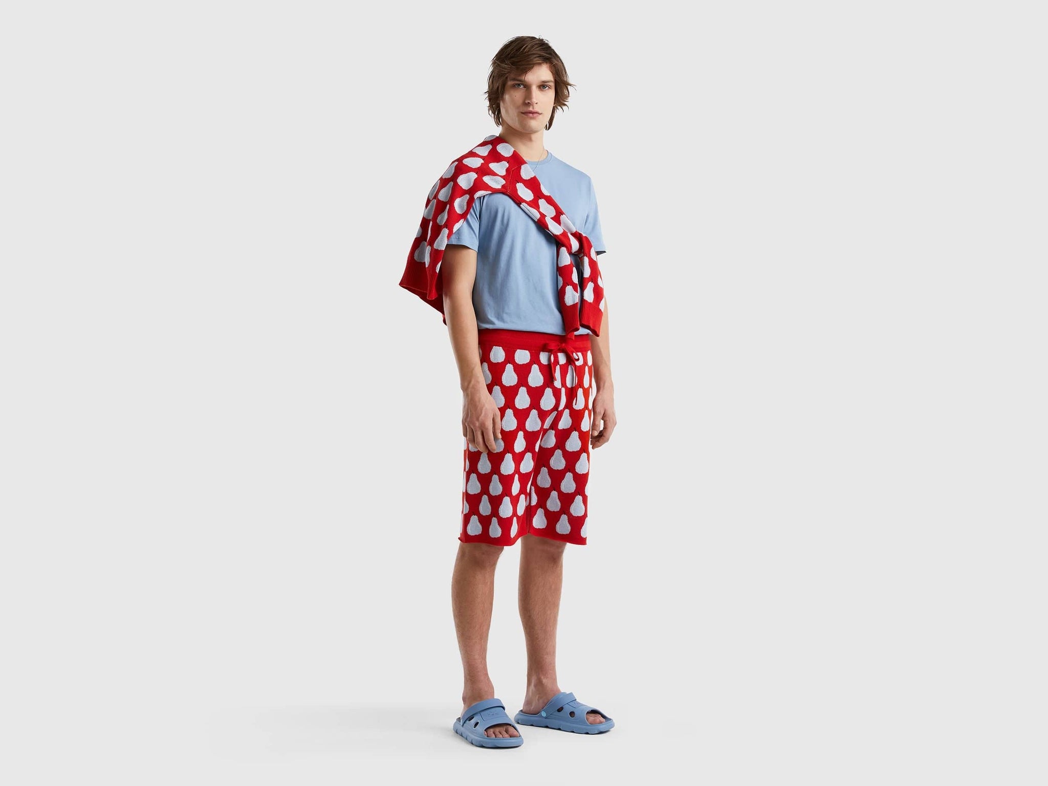 Bermudas with fruit pattern