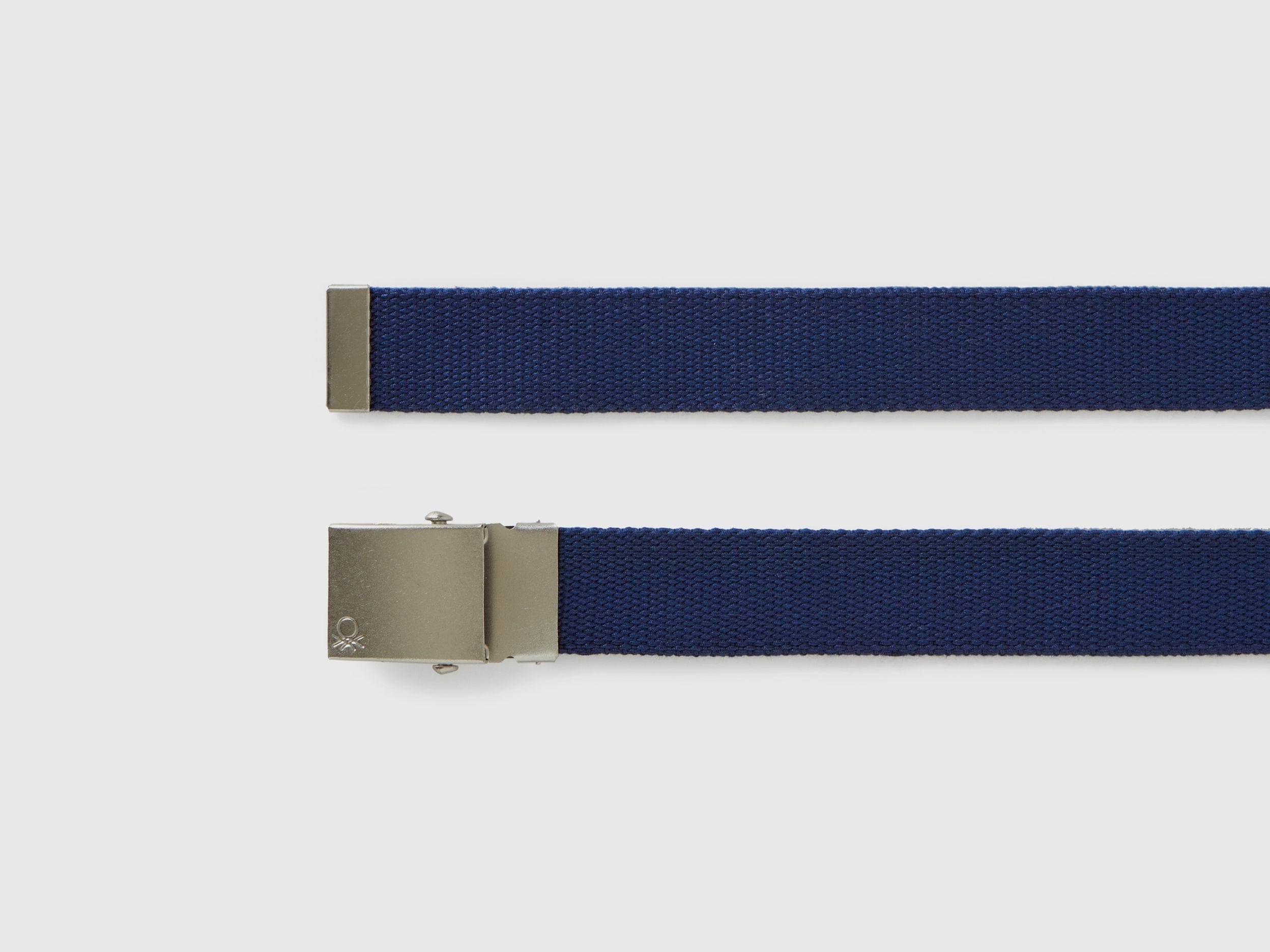 Belt with buckle plate