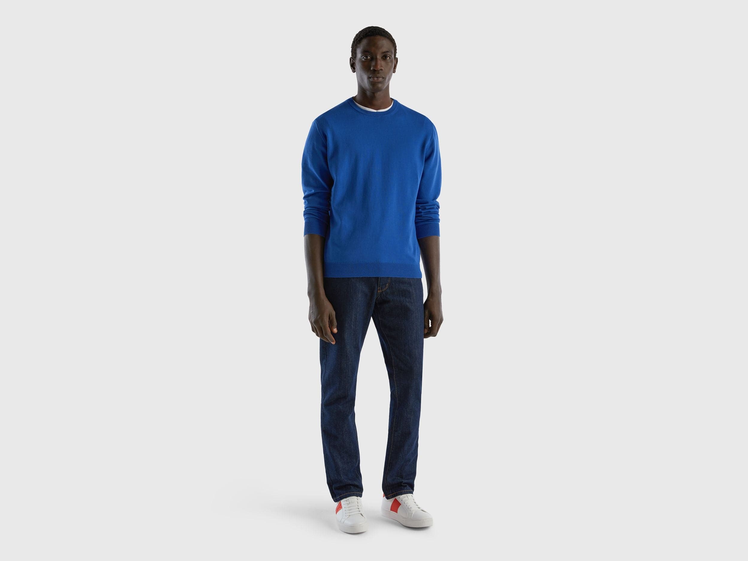 Crew neck sweater in 100% cotton