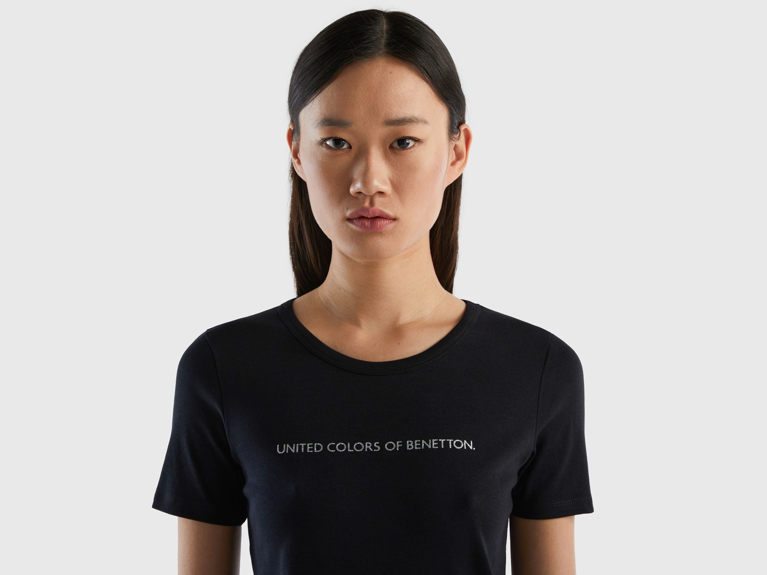 T-shirt in 100% cotton with glitter print logo