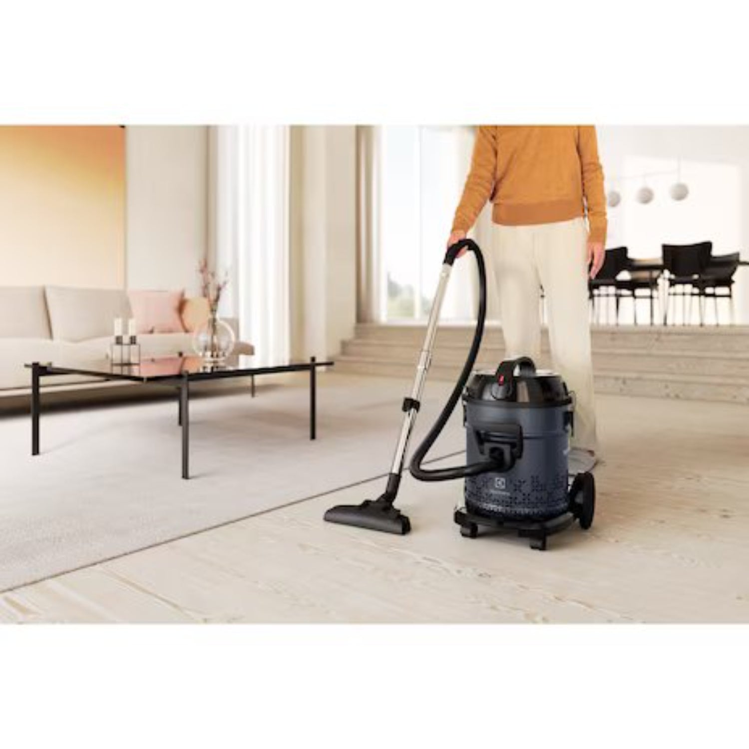 Electrolux Vacuum Cleaner with 18L Dust Bin Capacity