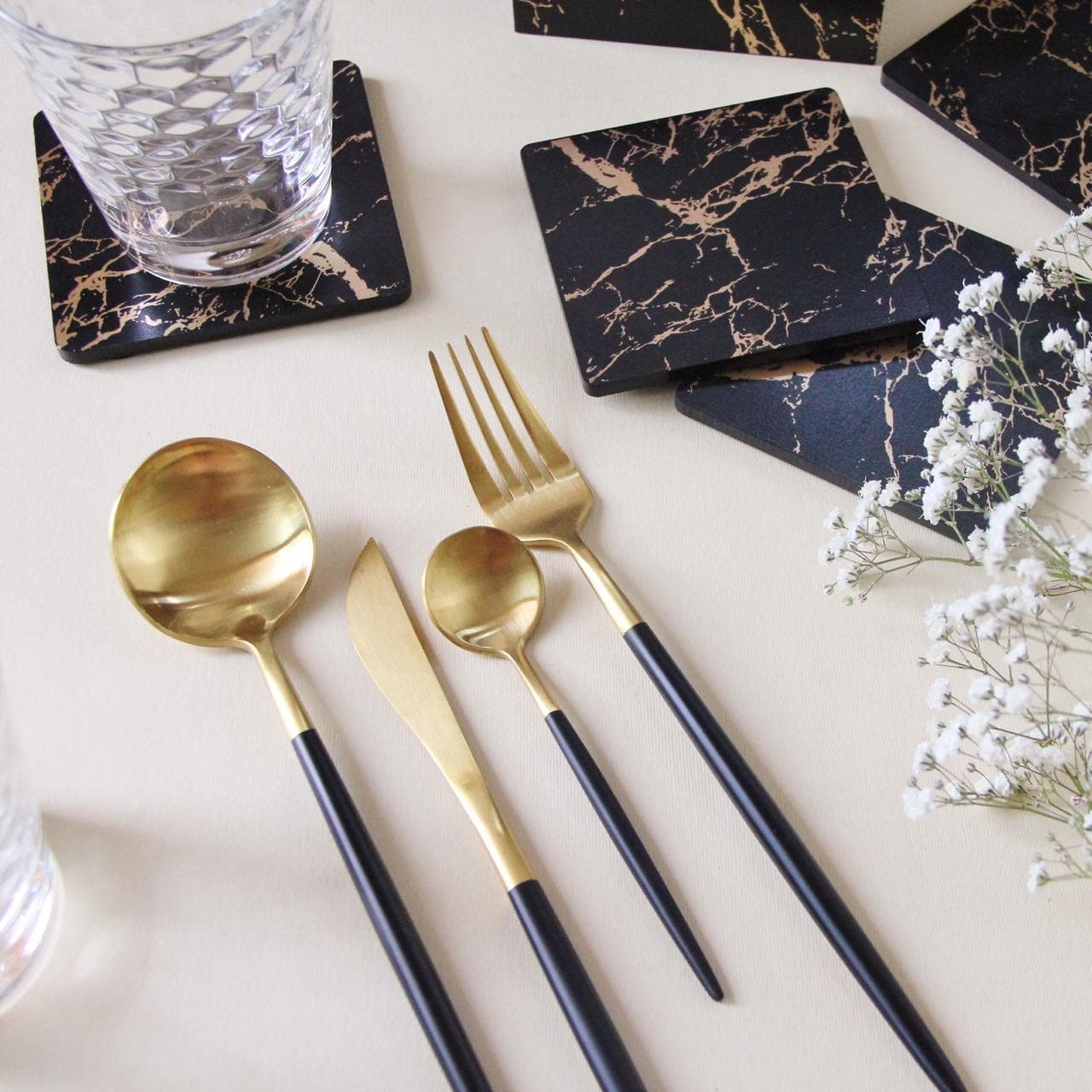 Aish Home Set Of 16 Peony Black And Gold Cutlery Set - A004