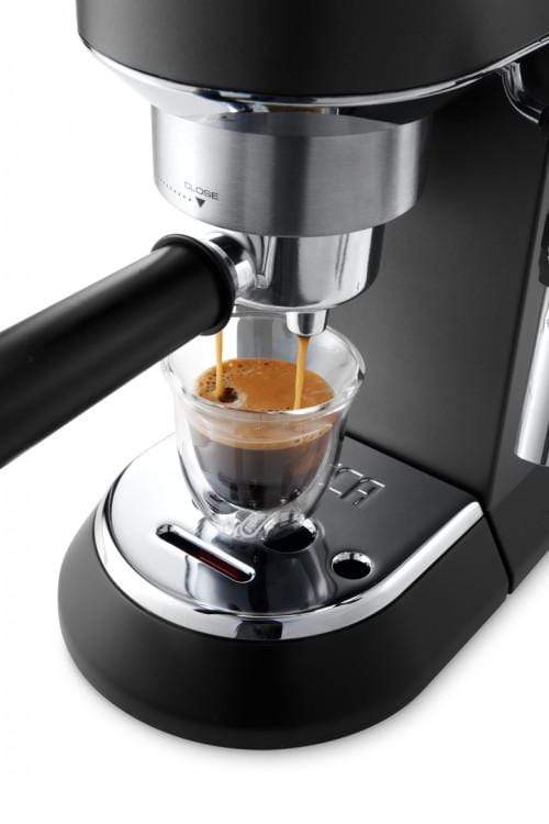 De'Longhi Dedica Style Pump Espresso Coffee Machine EC685.BK