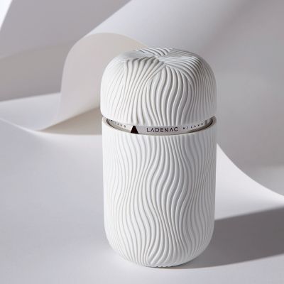 Ladenac Milano Royale Fleurs Blanches Candle In Waves Porcelain Jar 
