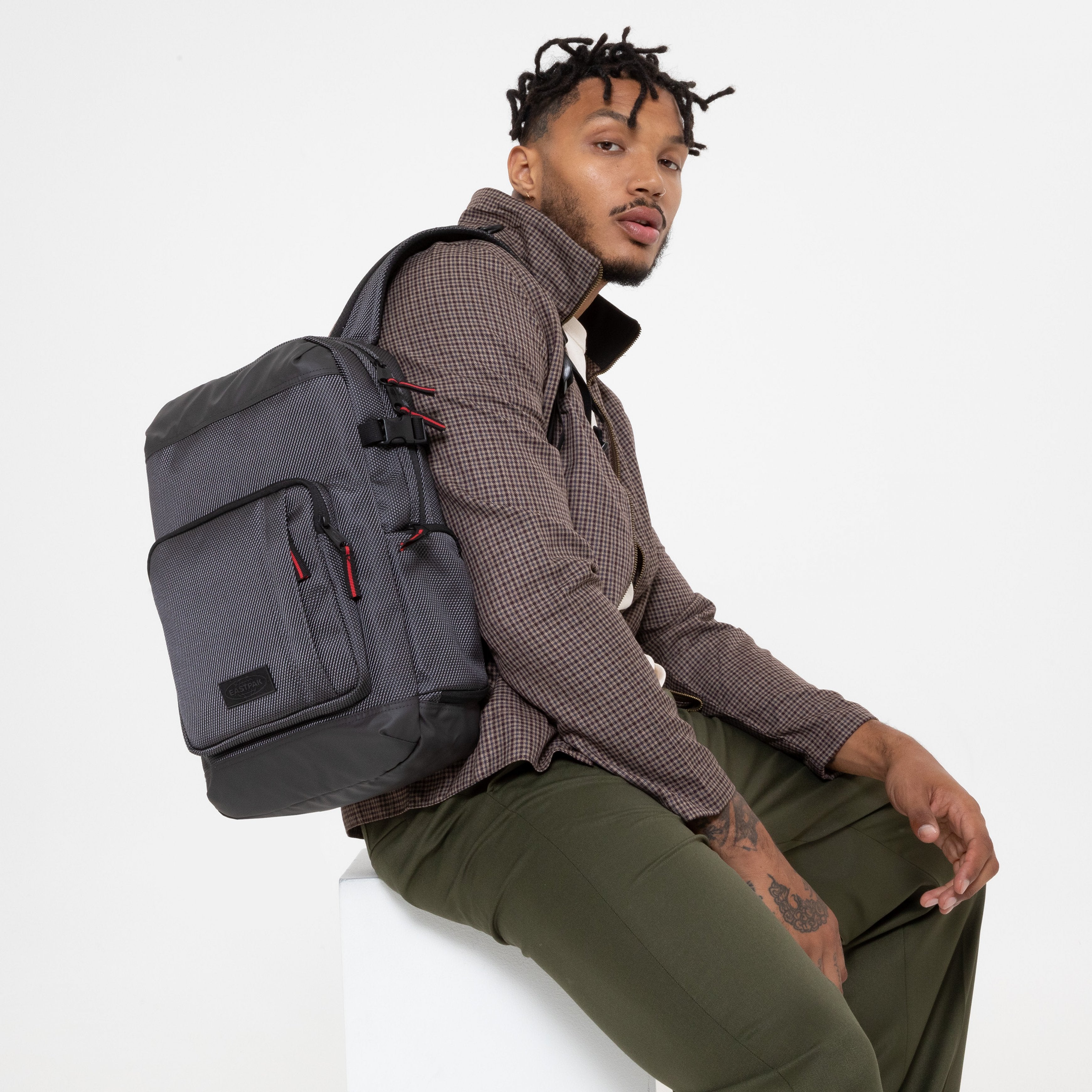 Eastpak Tecum S Cnnct Accent Grey Small Laptop Bag - EK0A5BAAI971