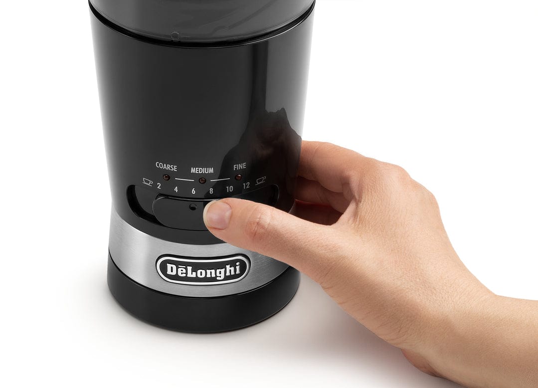 De'Longhi Pump Espresso Coffee Machine Ec685.M + De'Longhi Electric Coffee Grinder Kg210