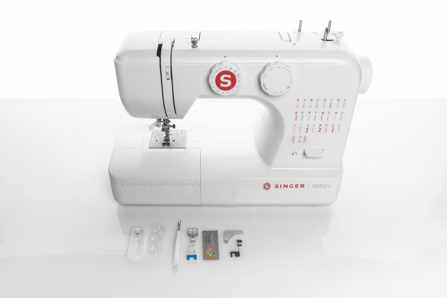 Singer Domestic Sewing Machine SM024