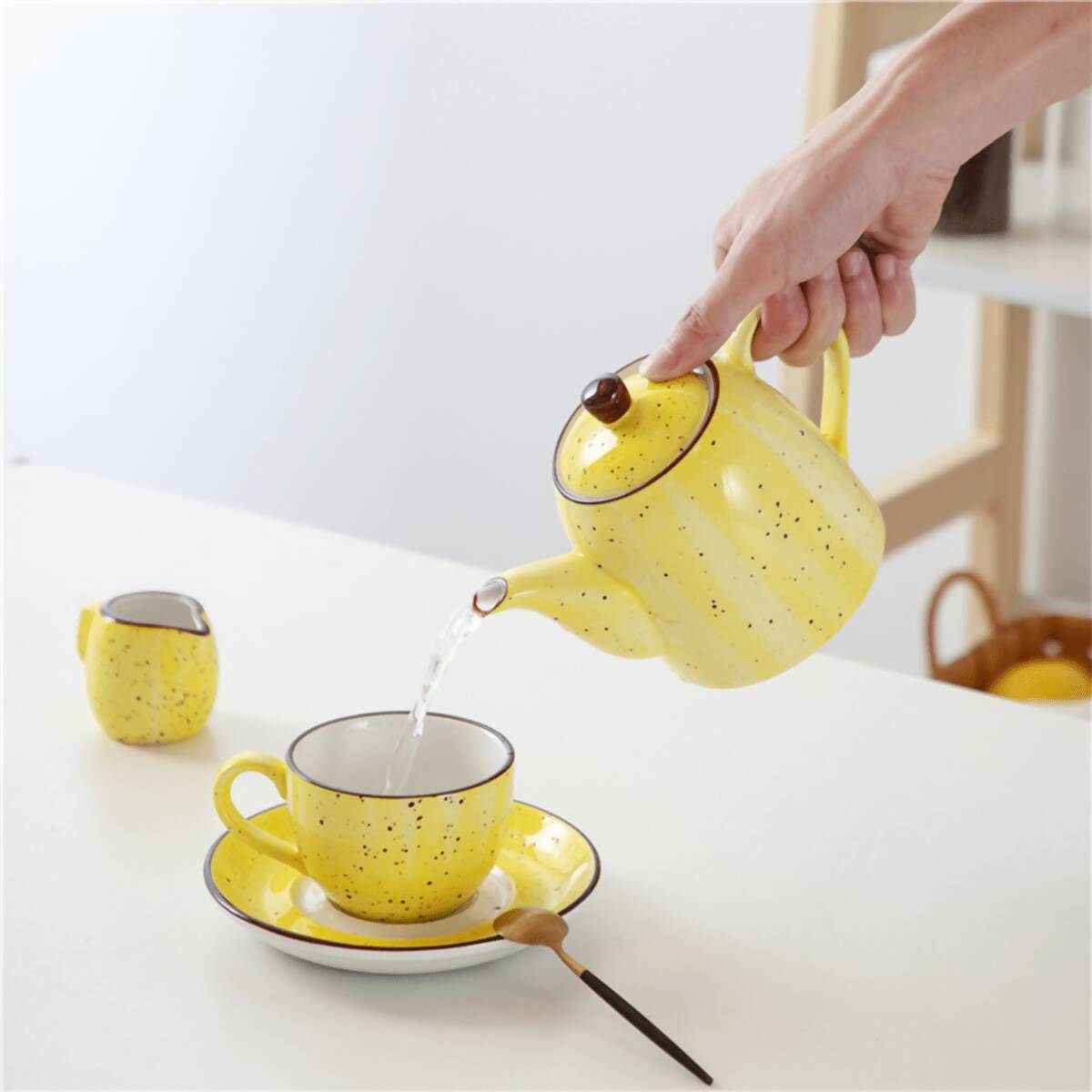Porceletta Yellow Color Glazed Porcelain Coffee Pot